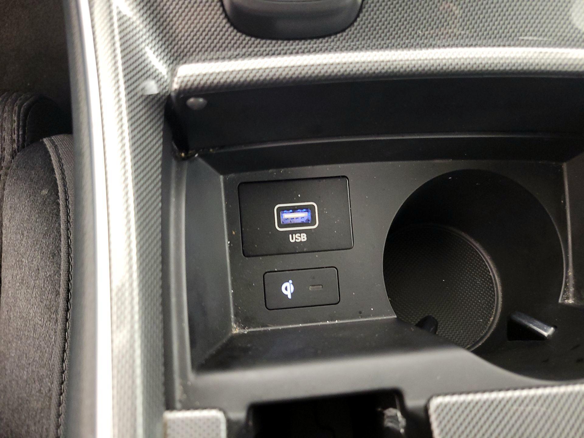 Thumbnail: 2022 Hyundai Santa Fe - 16