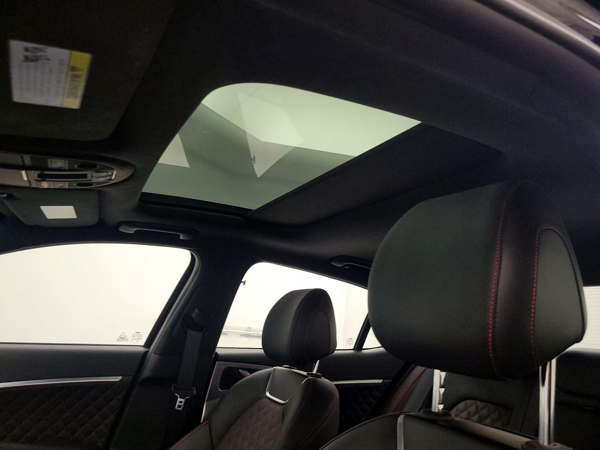 Thumbnail: 2019 Genesis G70 - 20