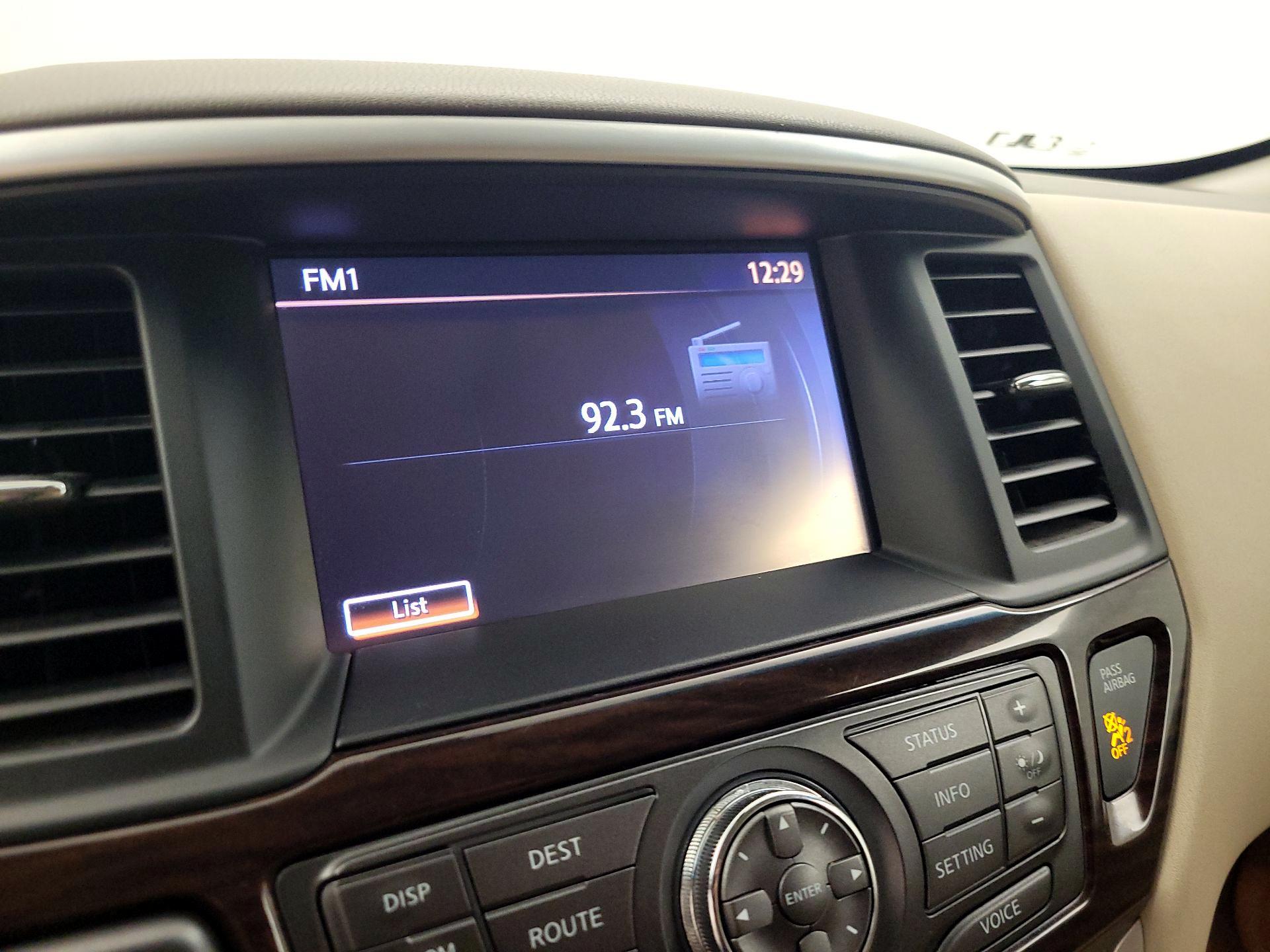 Thumbnail: 2014 Nissan Pathfinder - 16