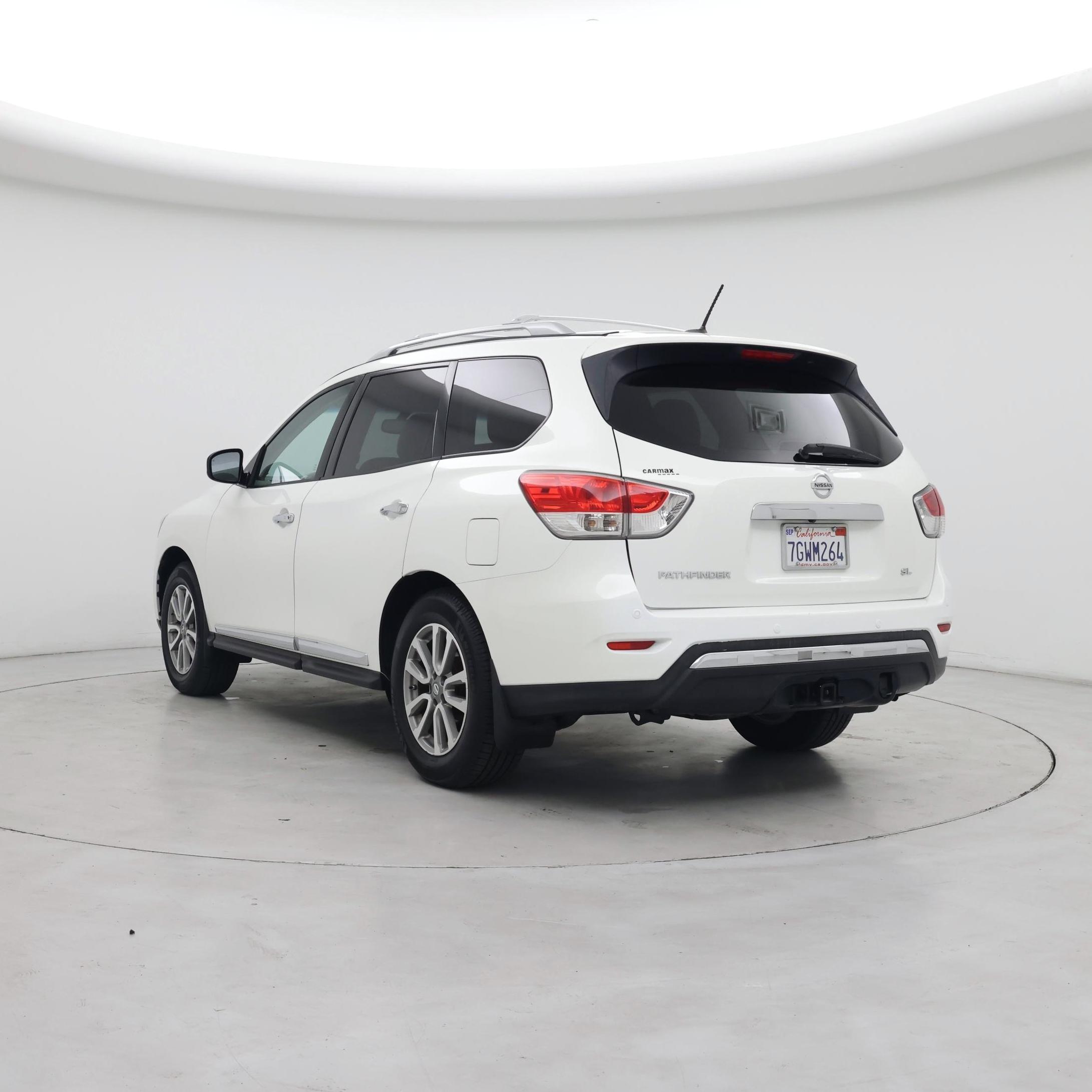 Thumbnail: 2014 Nissan Pathfinder - 2