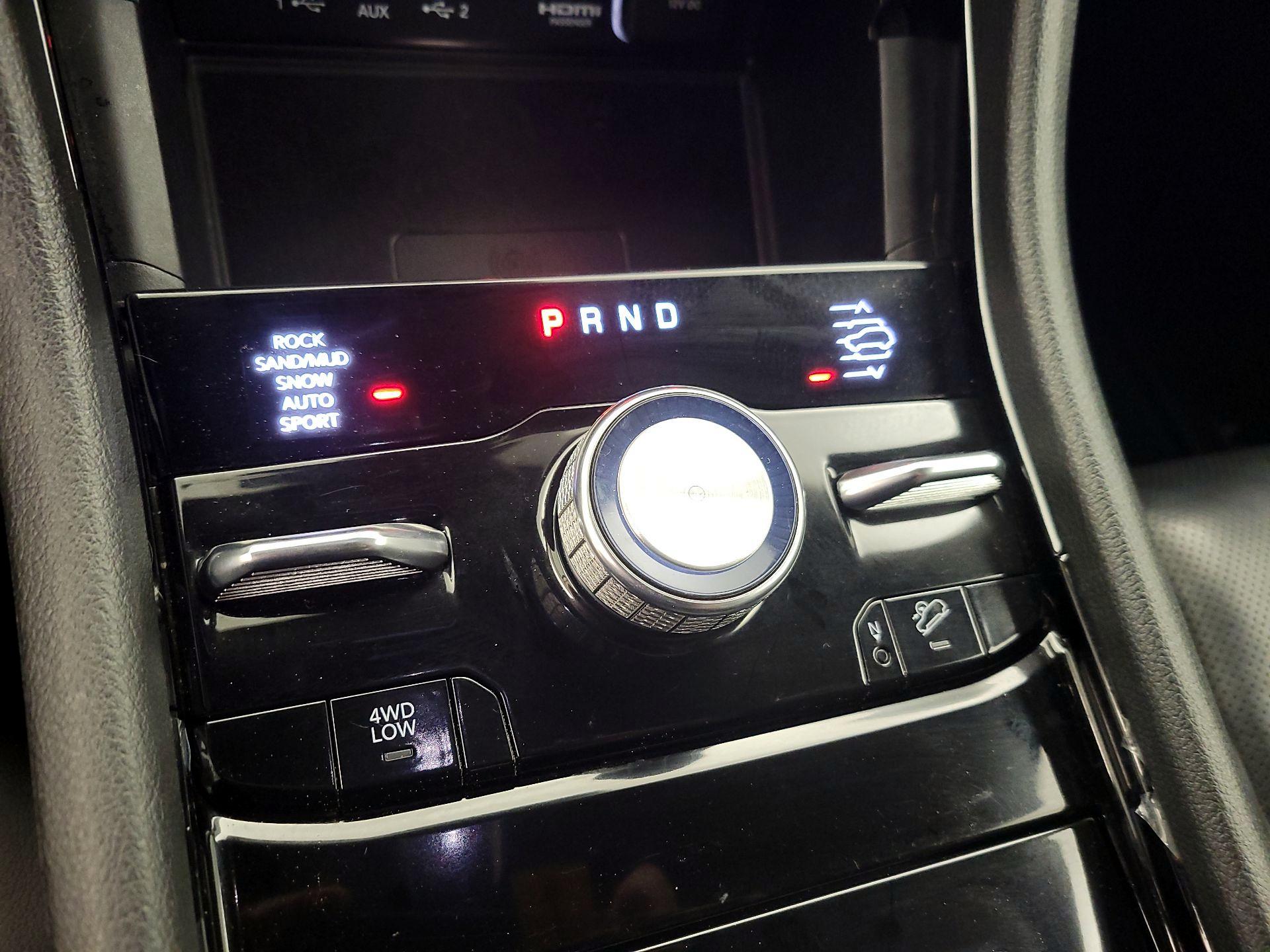 Thumbnail: 2023 Jeep Grand Cherokee - 17