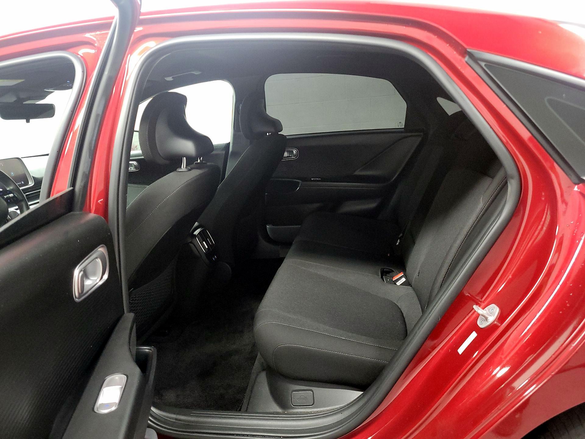 Thumbnail: 2024 Hyundai Ioniq 6 - 17