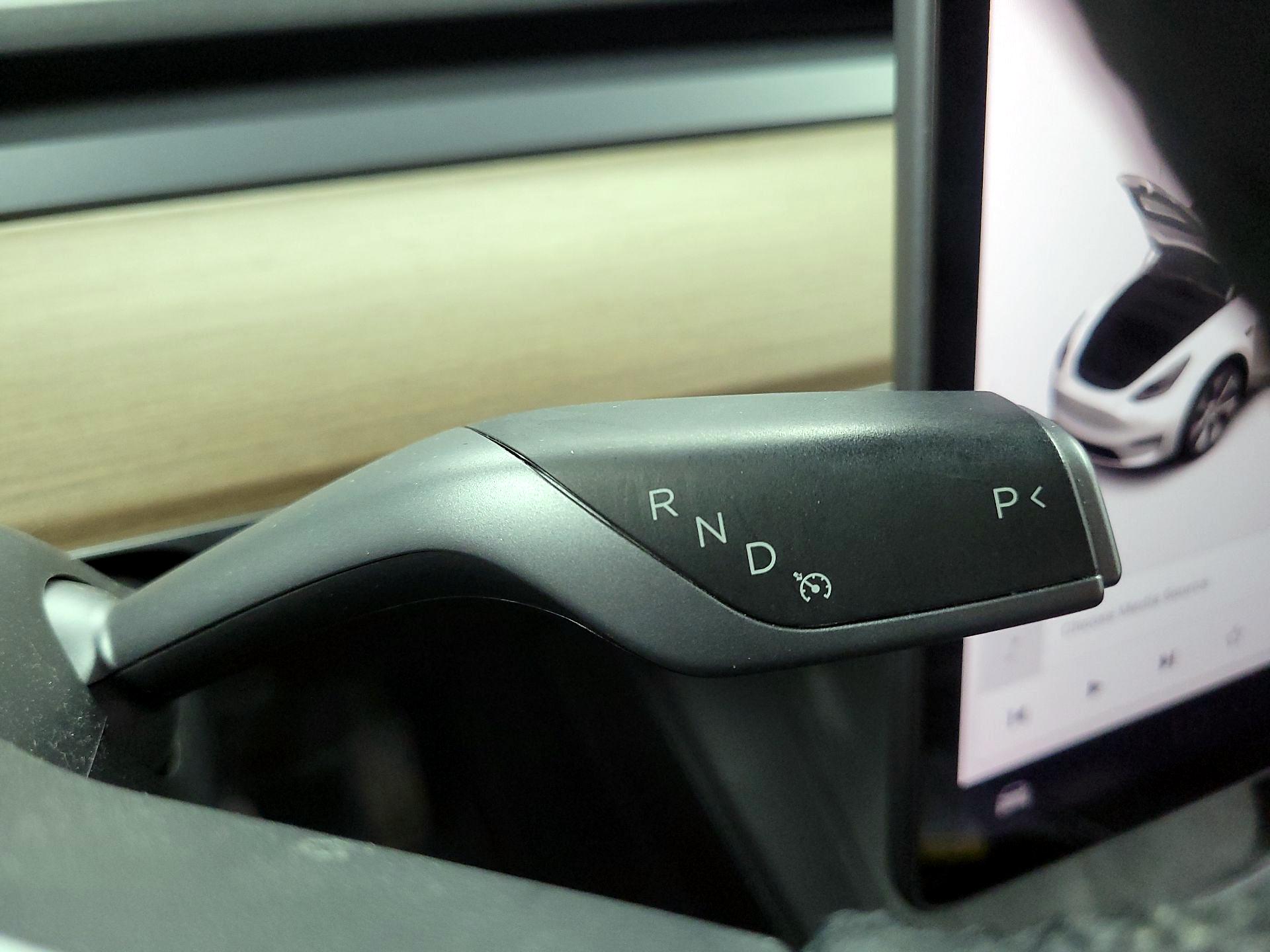 Thumbnail: 2022 Tesla Model Y - 17