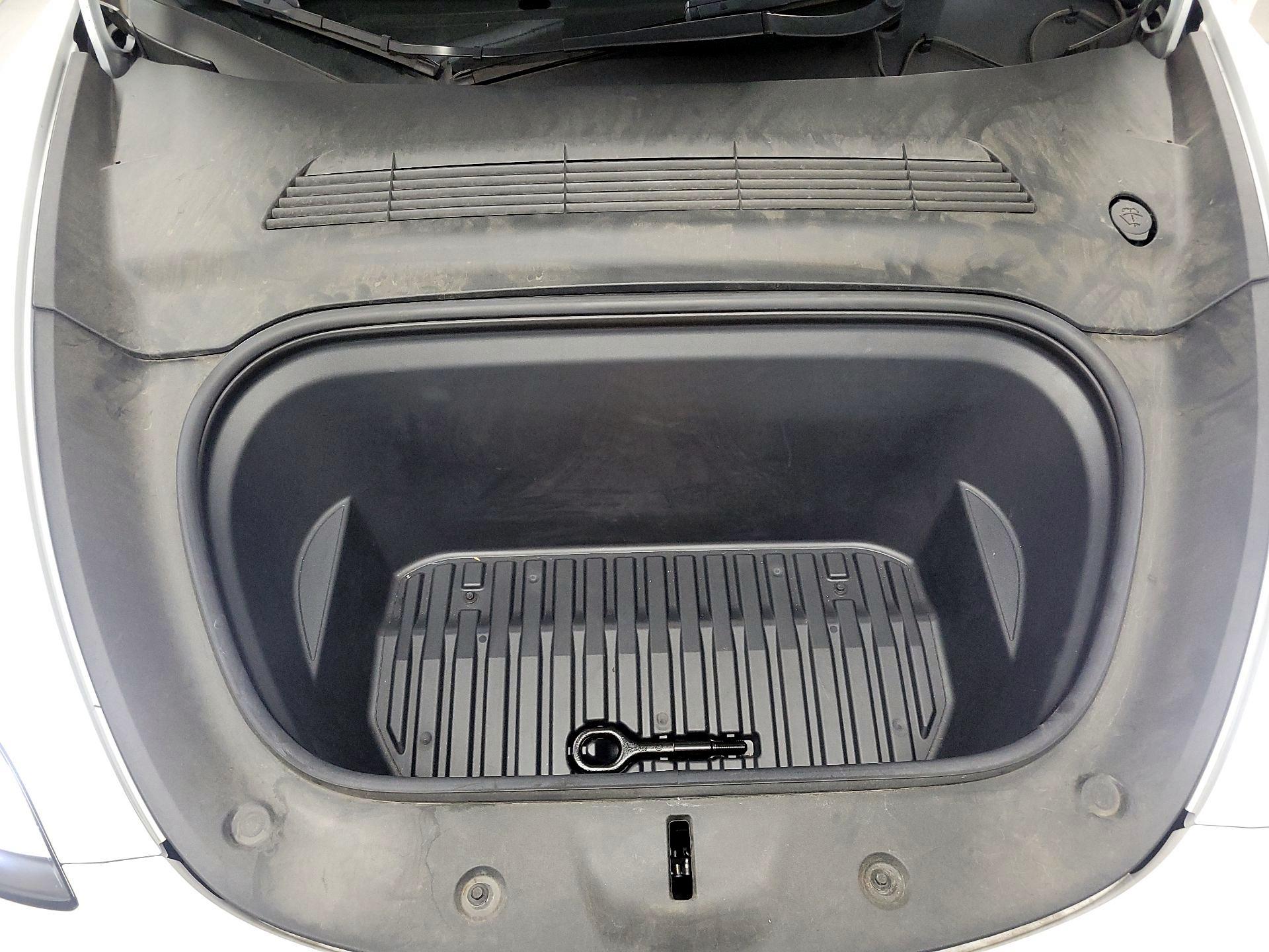 Thumbnail: 2022 Tesla Model Y - 20