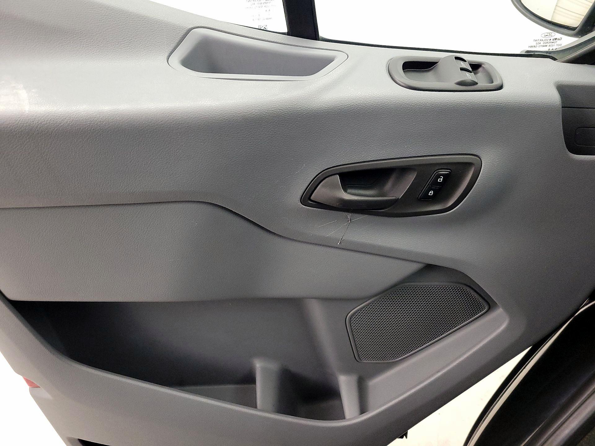 Thumbnail: 2016 Ford Transit Series - 12