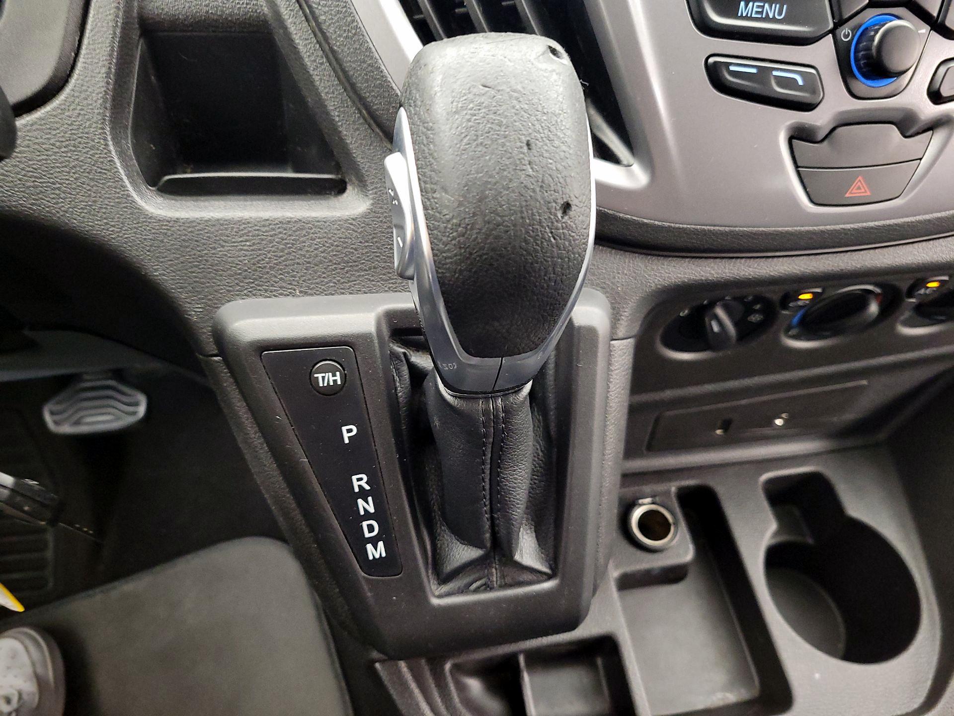 Thumbnail: 2016 Ford Transit Series - 16