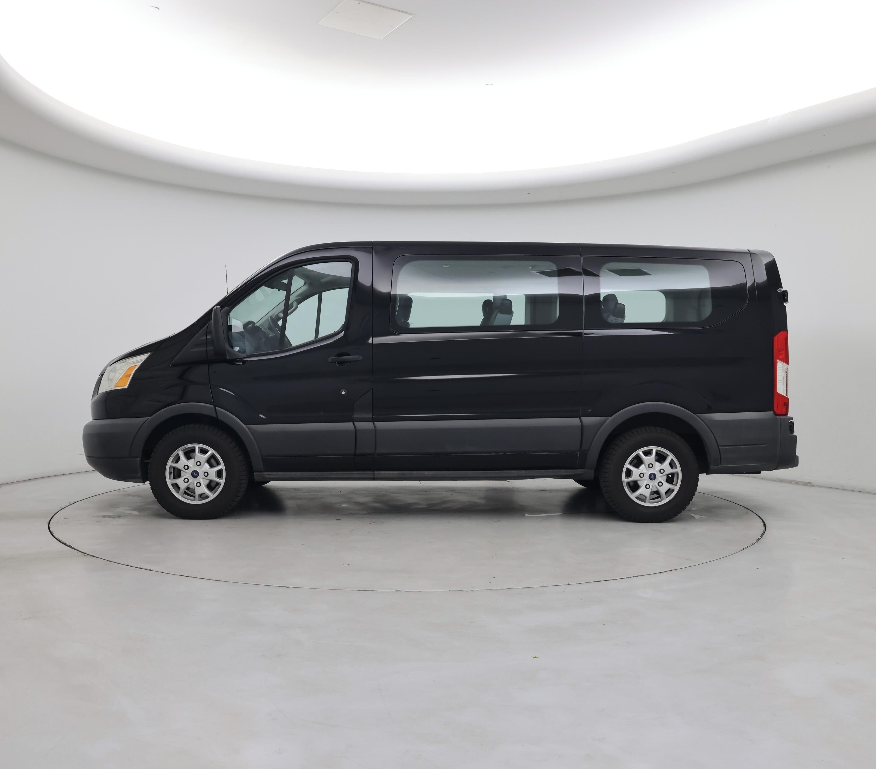 Thumbnail: 2016 Ford Transit Series - 3