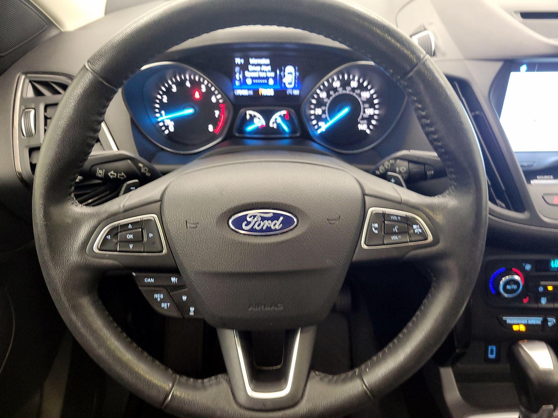 Thumbnail: 2017 Ford Escape - 10