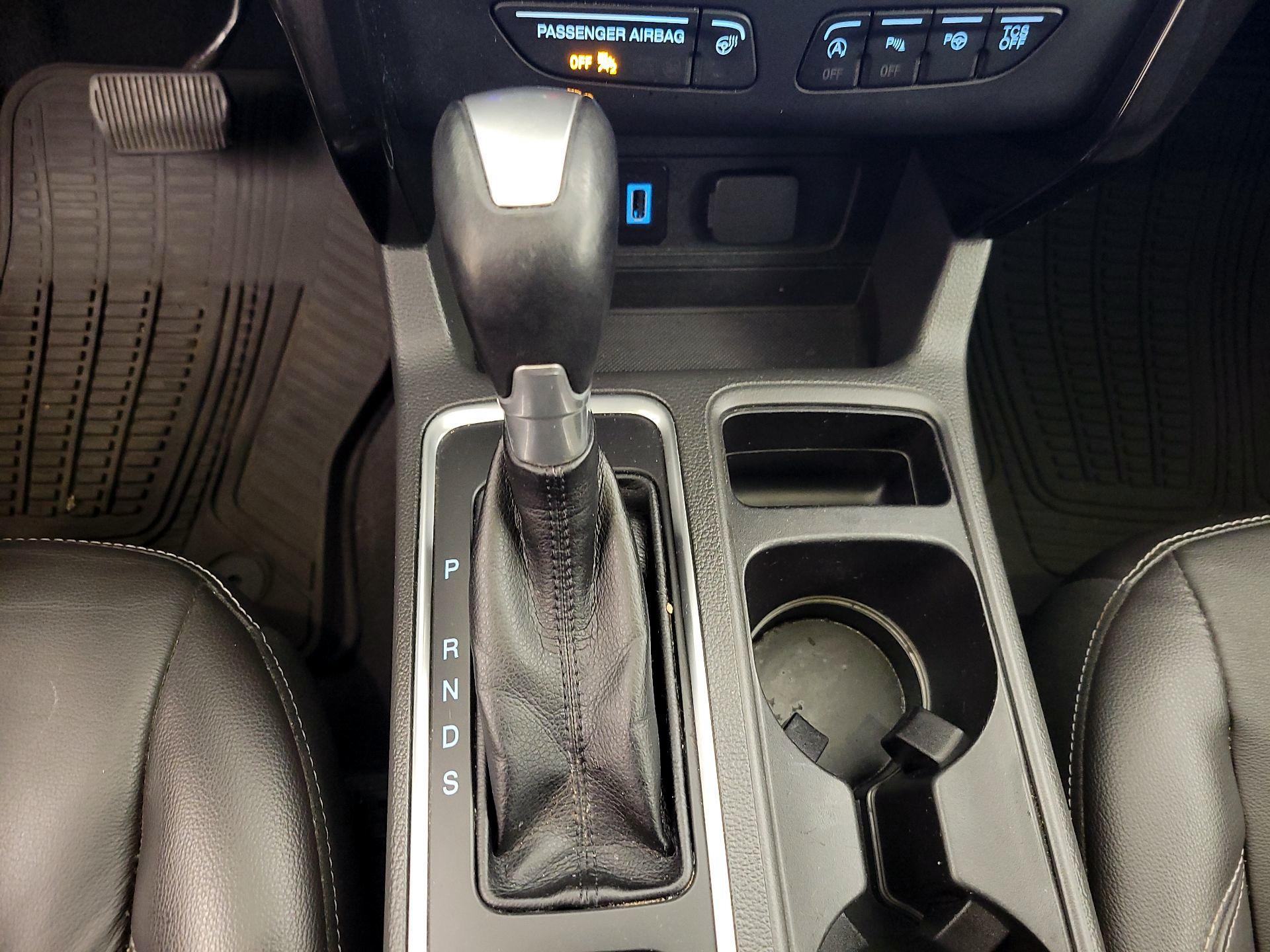 Thumbnail: 2017 Ford Escape - 17