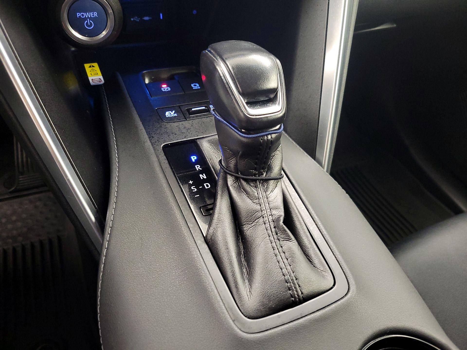 Thumbnail: 2021 Toyota Venza - 17
