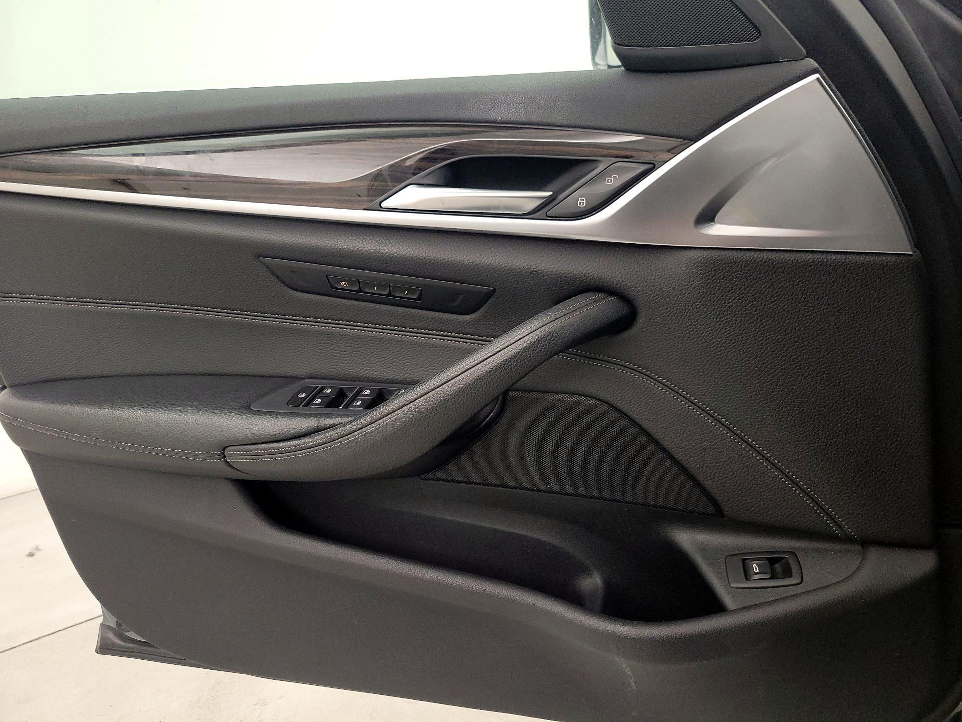 Thumbnail: 2018 BMW 5 Series - 12