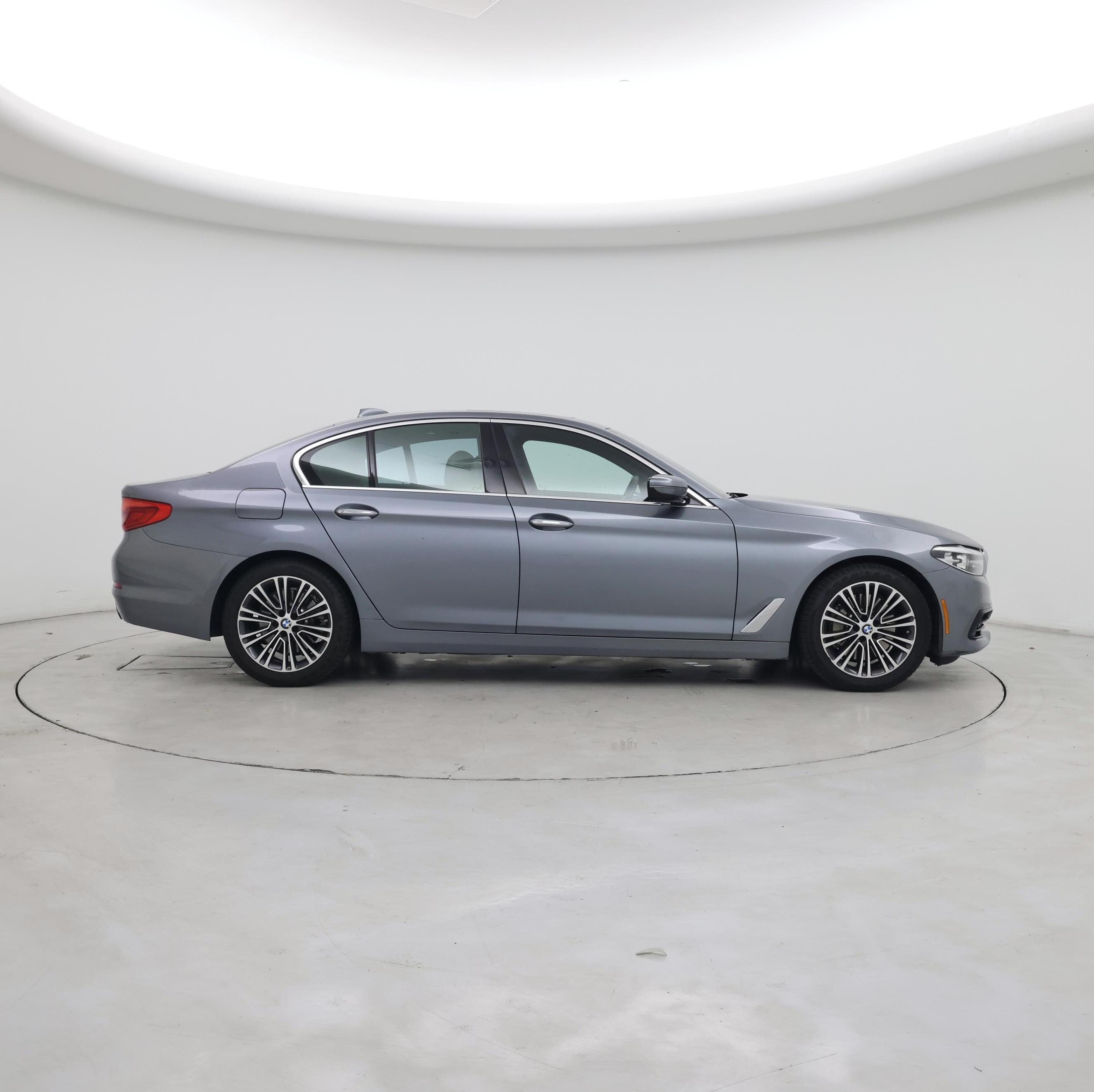 Thumbnail: 2018 BMW 5 Series - 7