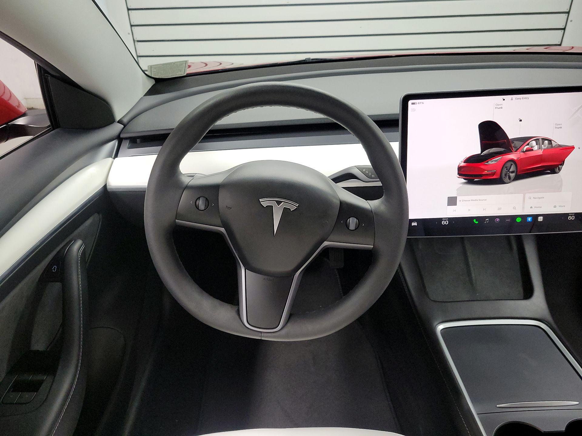 Thumbnail: 2023 Tesla Model 3 - 10