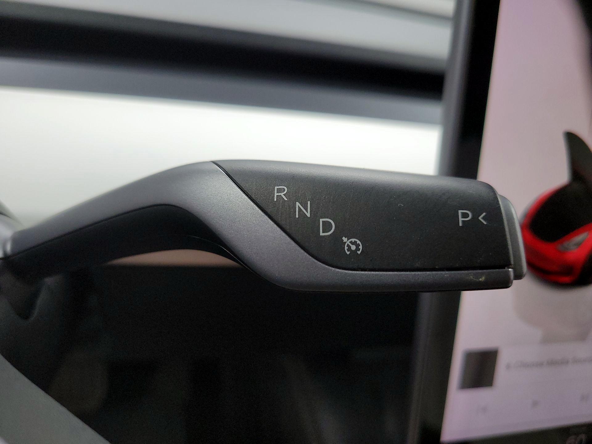 Thumbnail: 2023 Tesla Model 3 - 15