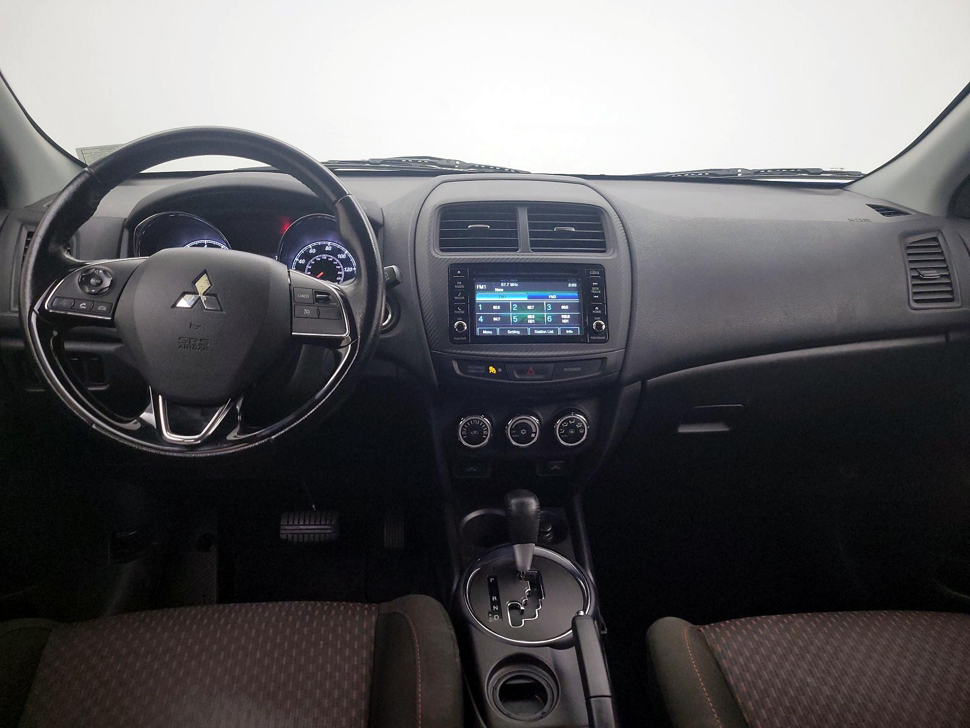 Thumbnail: 2016 Mitsubishi Outlander Sport - 9