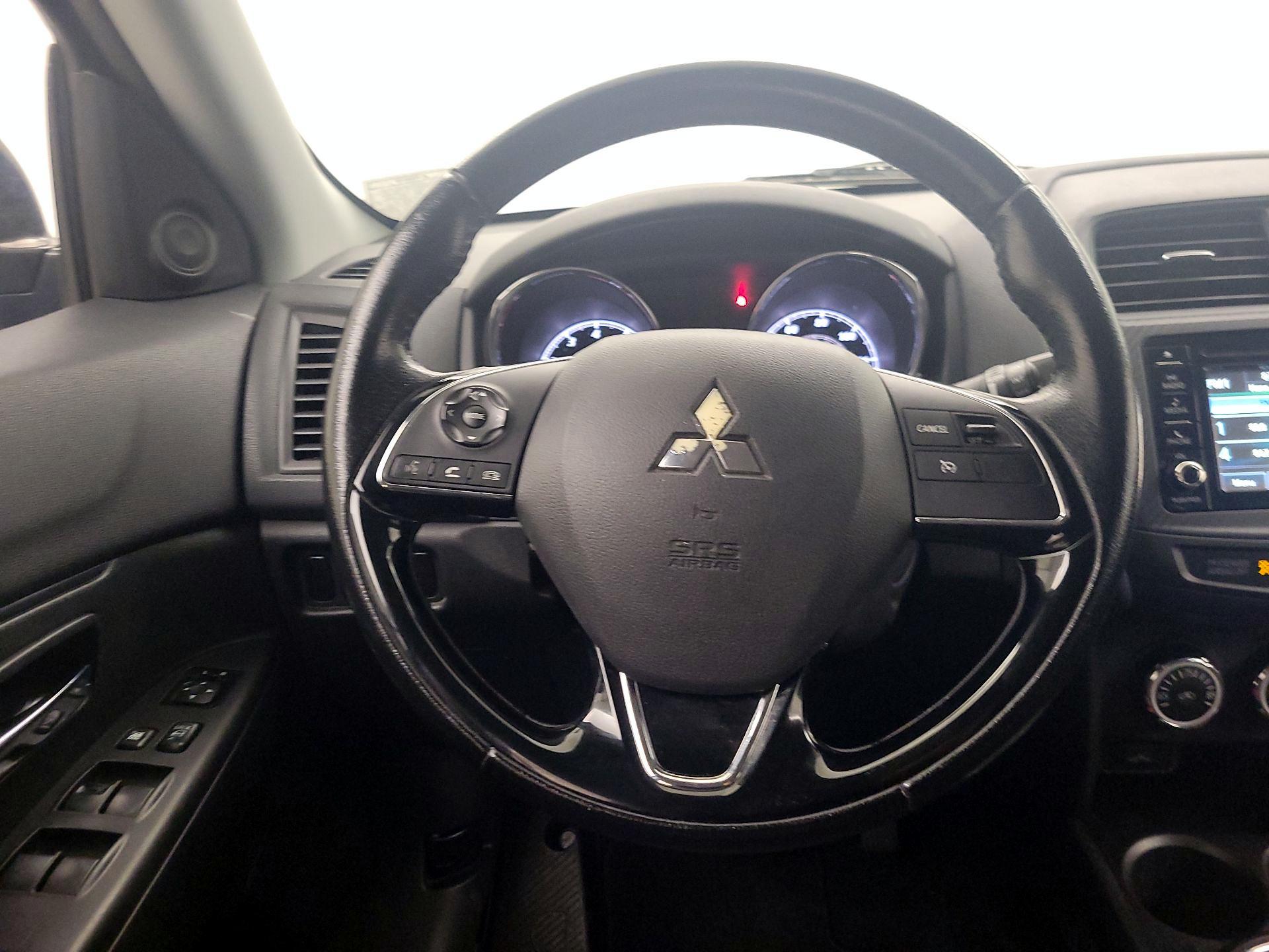 Thumbnail: 2016 Mitsubishi Outlander Sport - 10