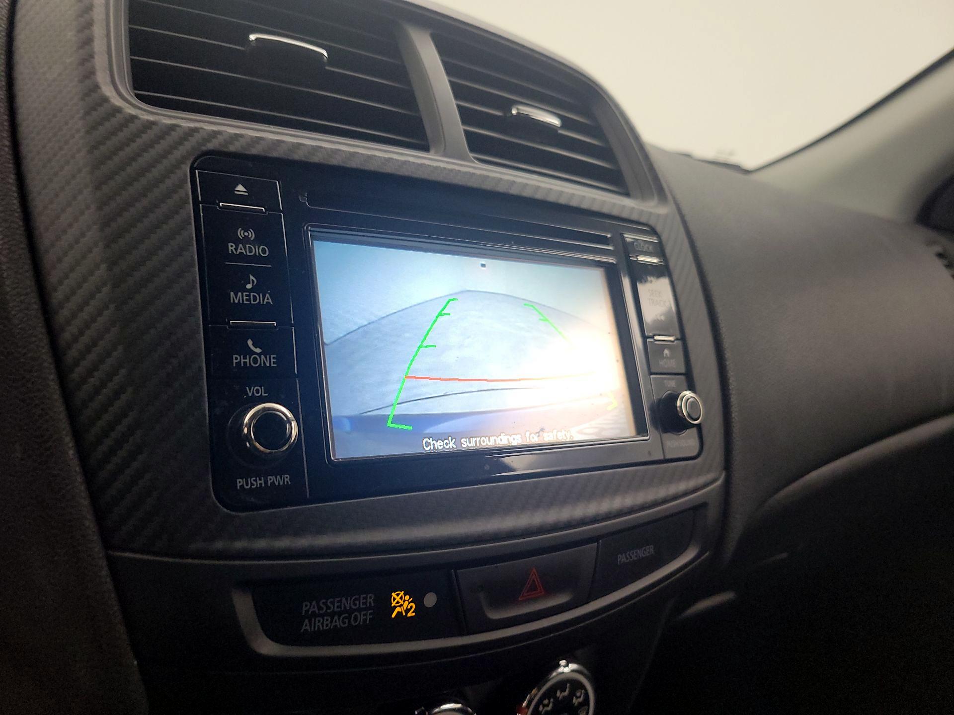 Thumbnail: 2016 Mitsubishi Outlander Sport - 14