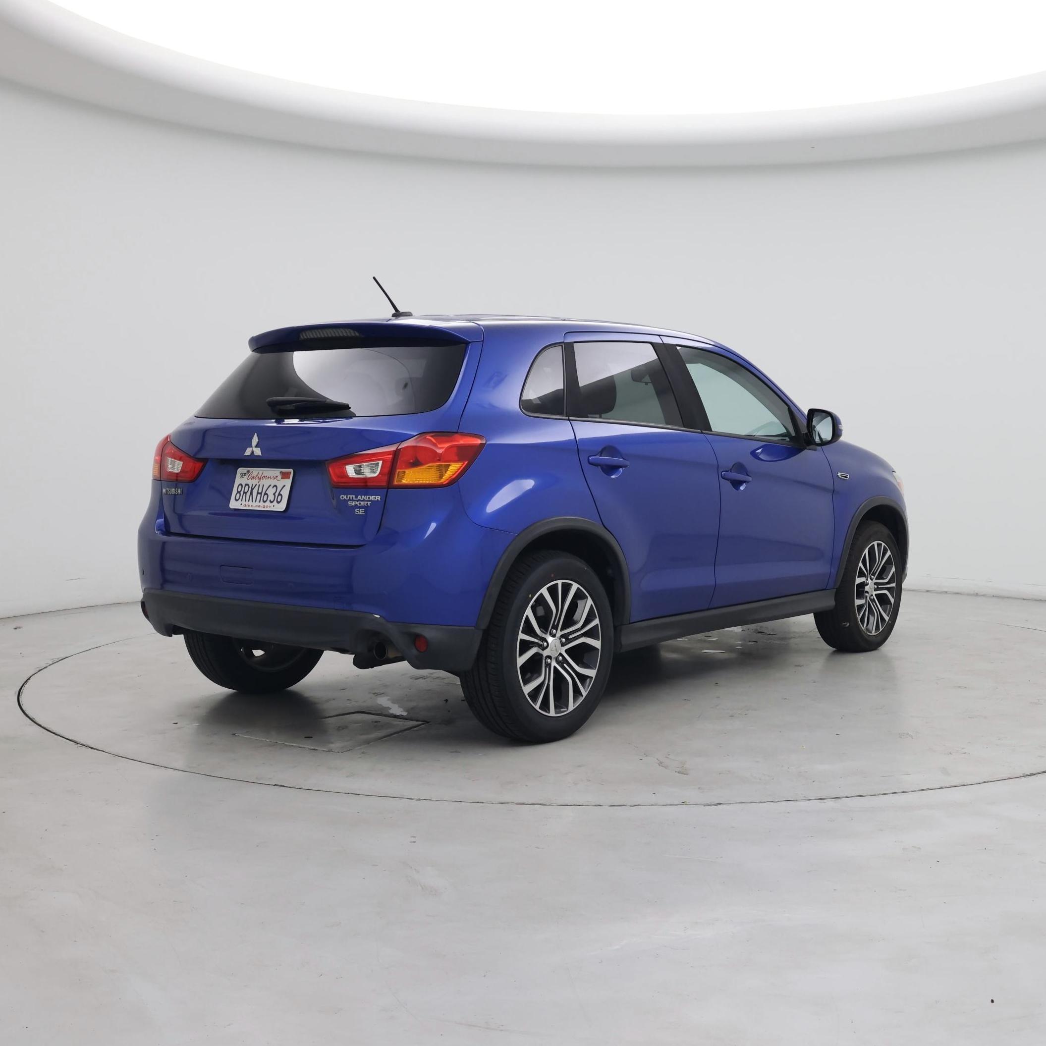 Thumbnail: 2016 Mitsubishi Outlander Sport - 8