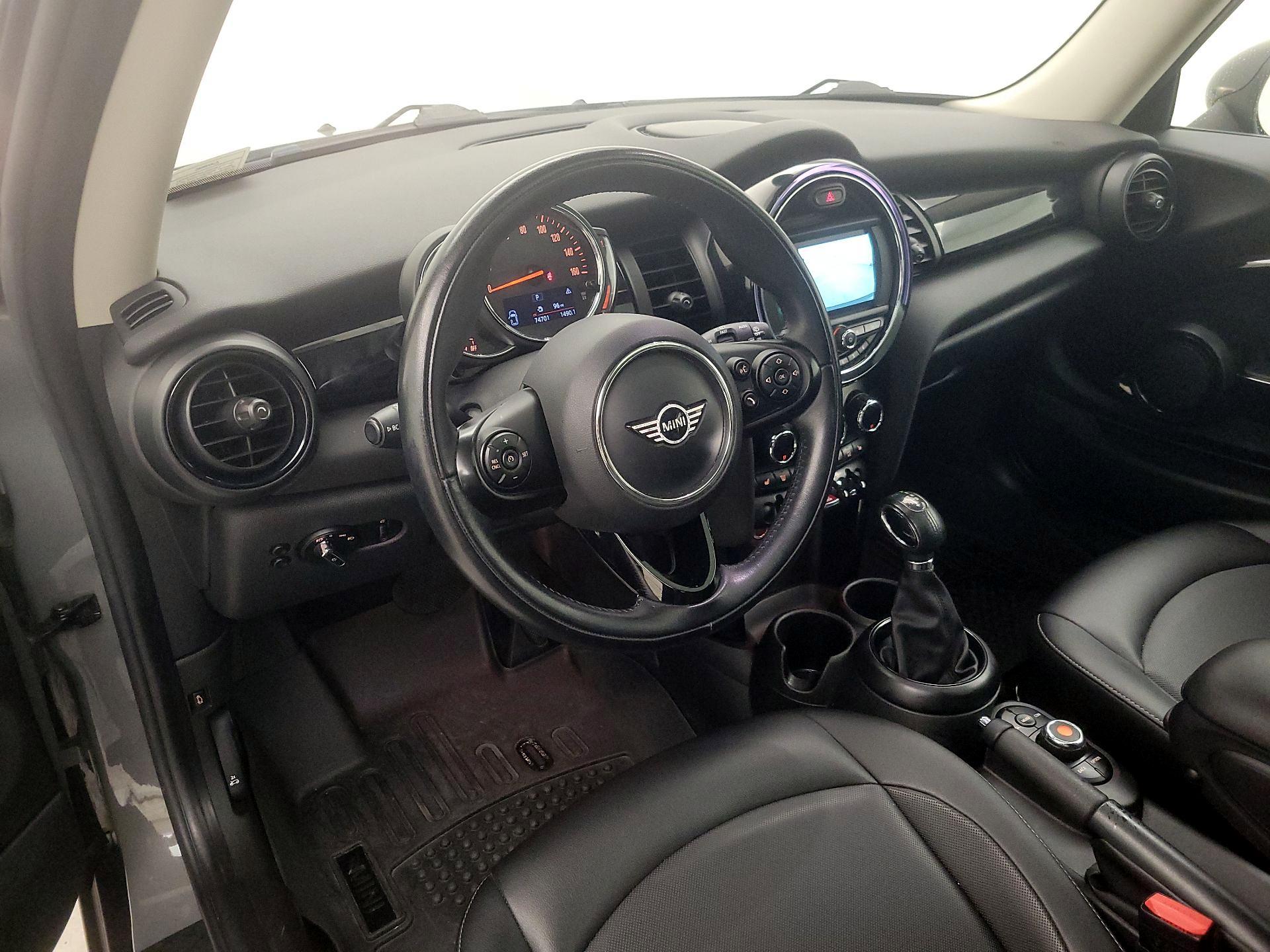 Thumbnail: 2019 MINI Cooper Hardtop - 9