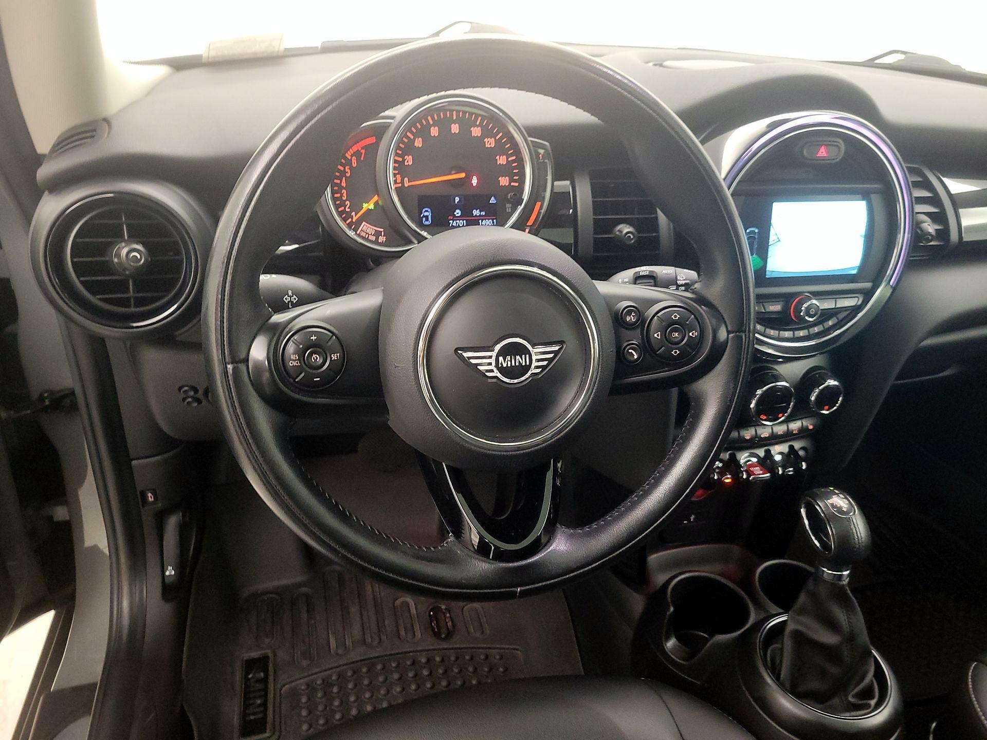 Thumbnail: 2019 MINI Cooper Hardtop - 10