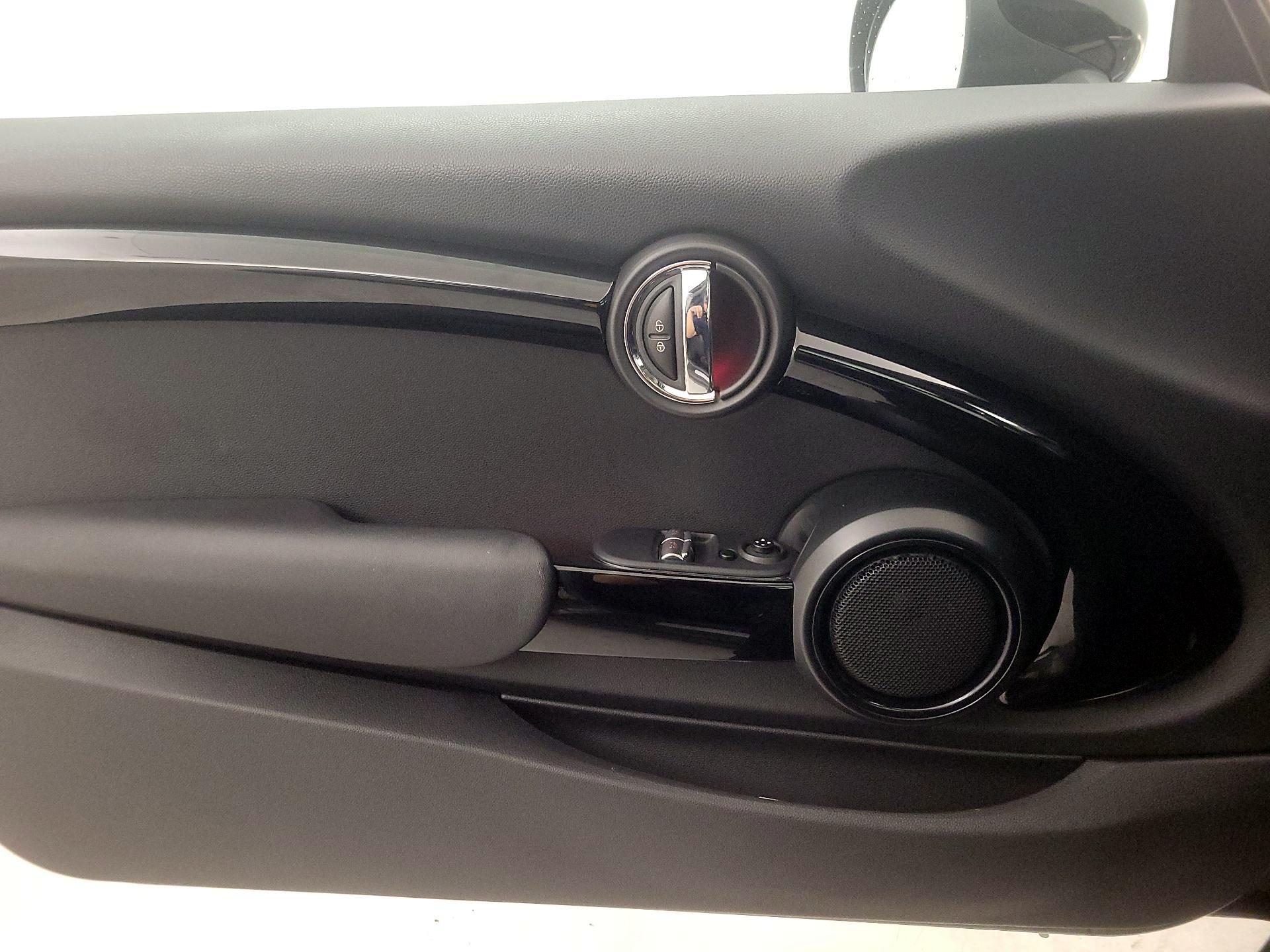 Thumbnail: 2019 MINI Cooper Hardtop - 12