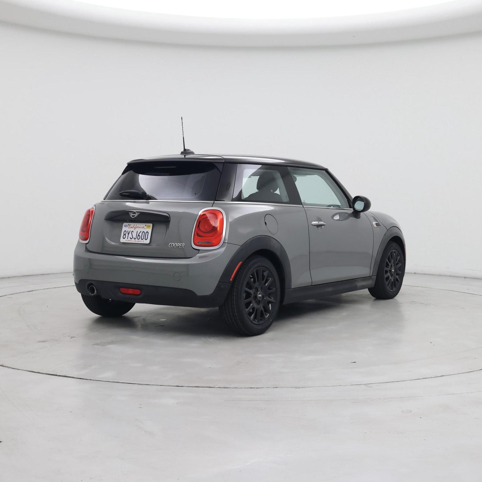 Thumbnail: 2019 MINI Cooper Hardtop - 8