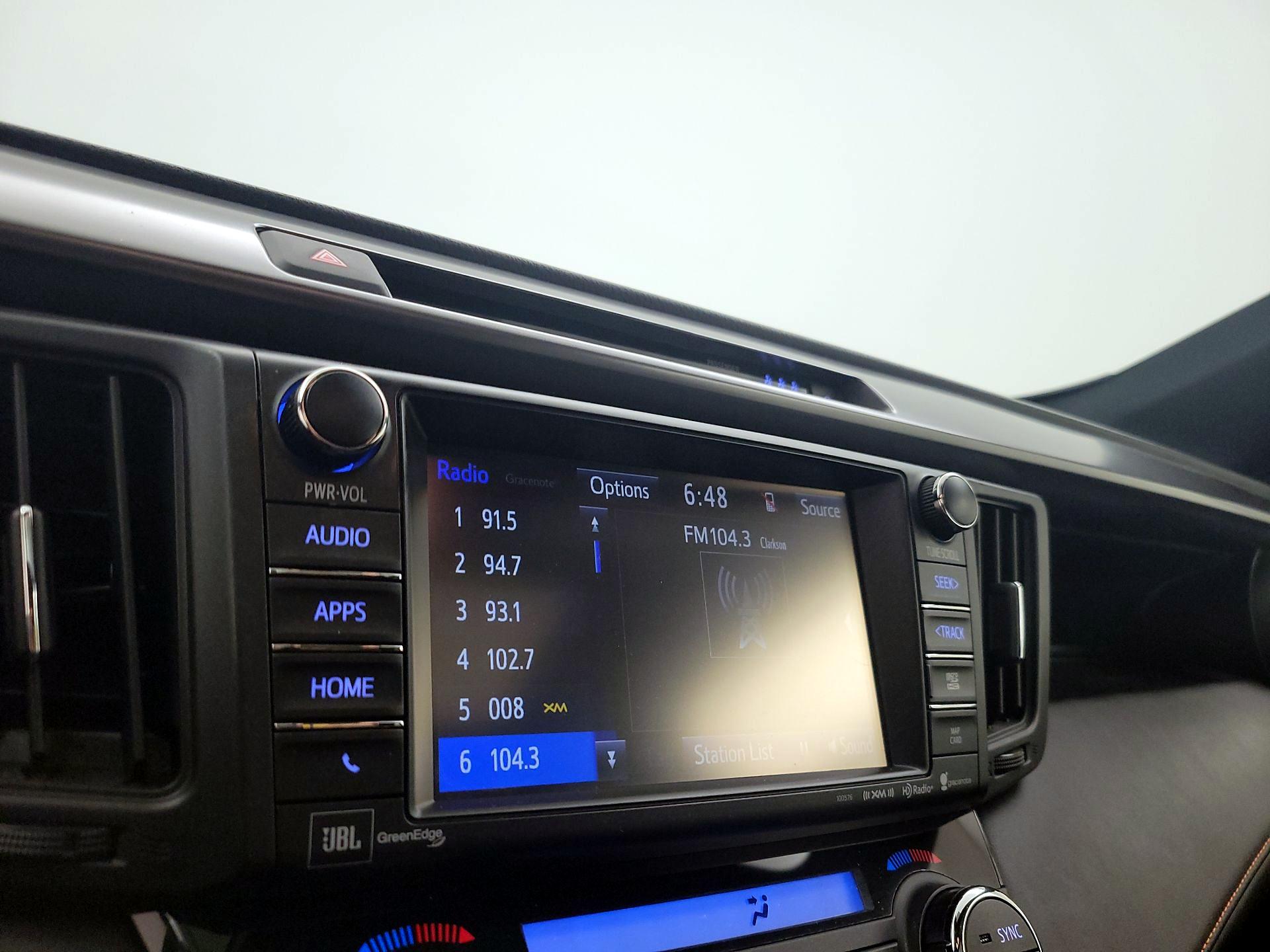 Thumbnail: 2017 Toyota RAV4 - 15