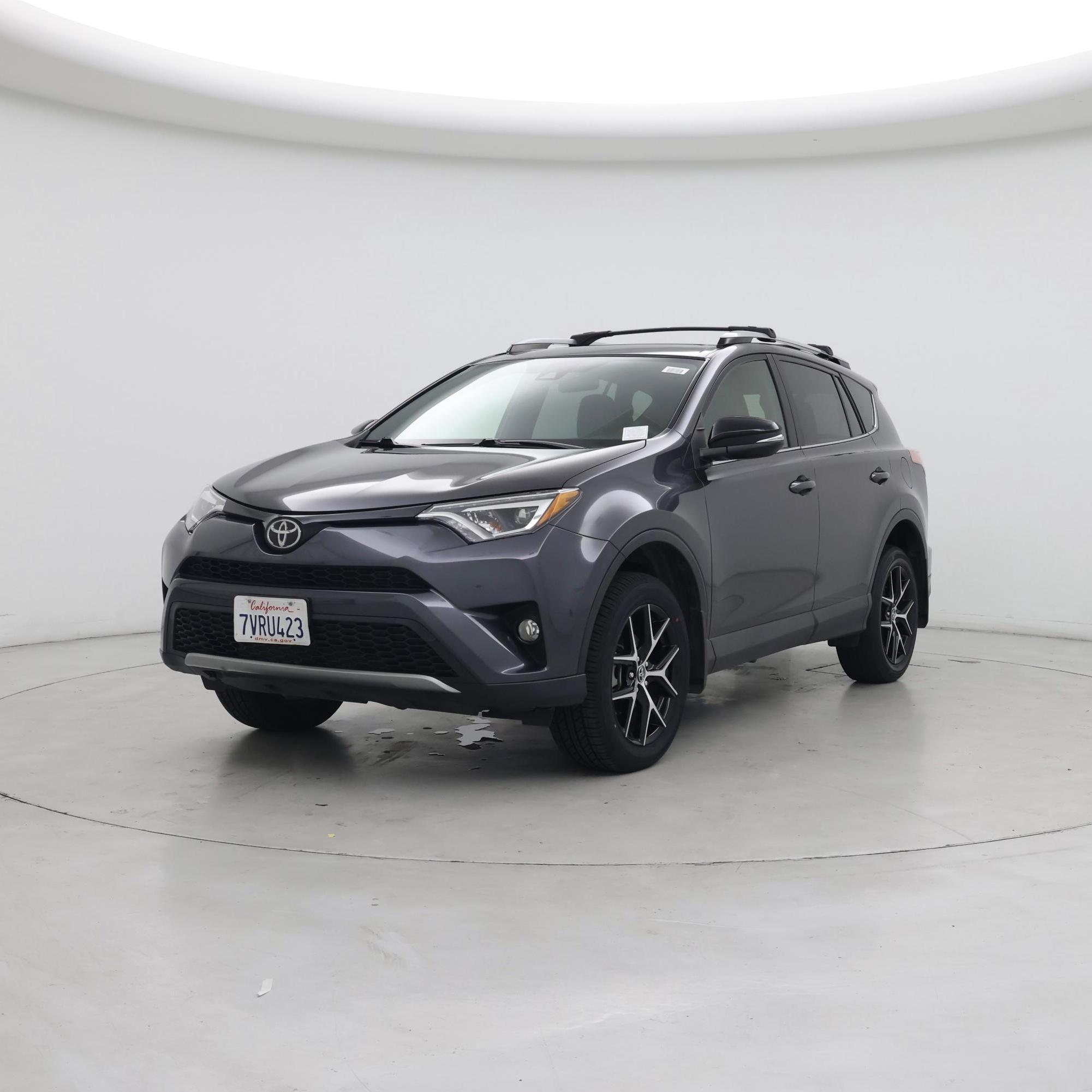 Thumbnail: 2017 Toyota RAV4 - 4