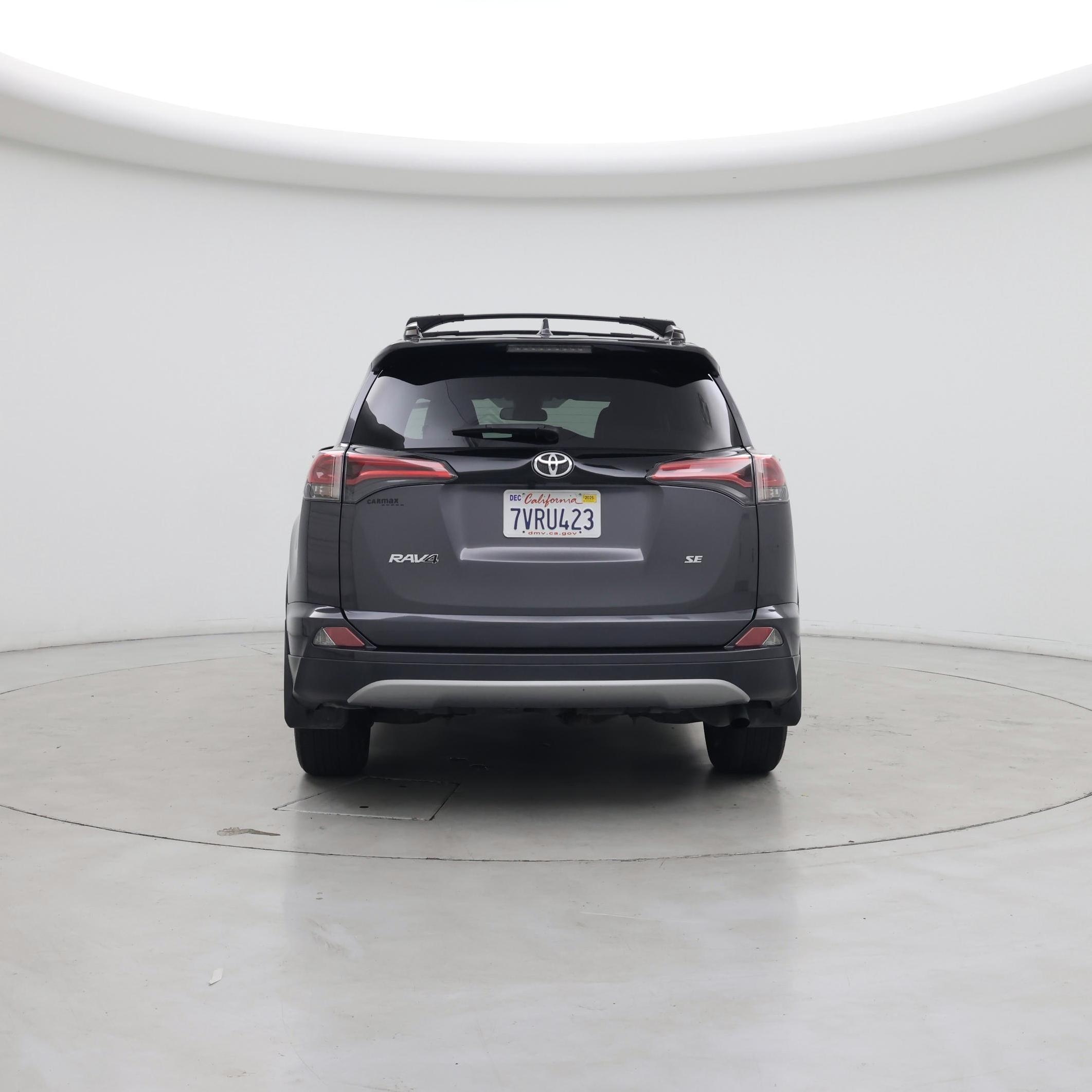 Thumbnail: 2017 Toyota RAV4 - 6