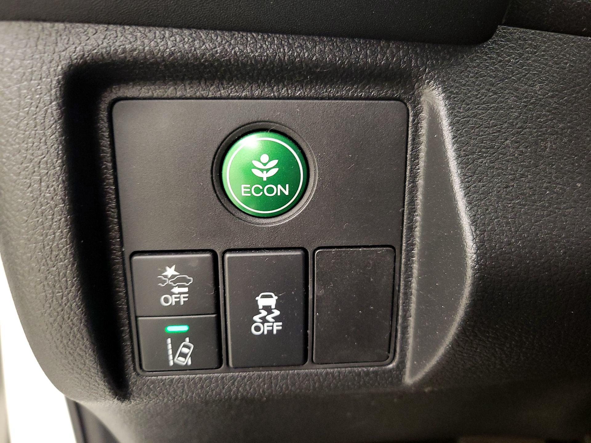 Thumbnail: 2019 Honda HR-V - 13