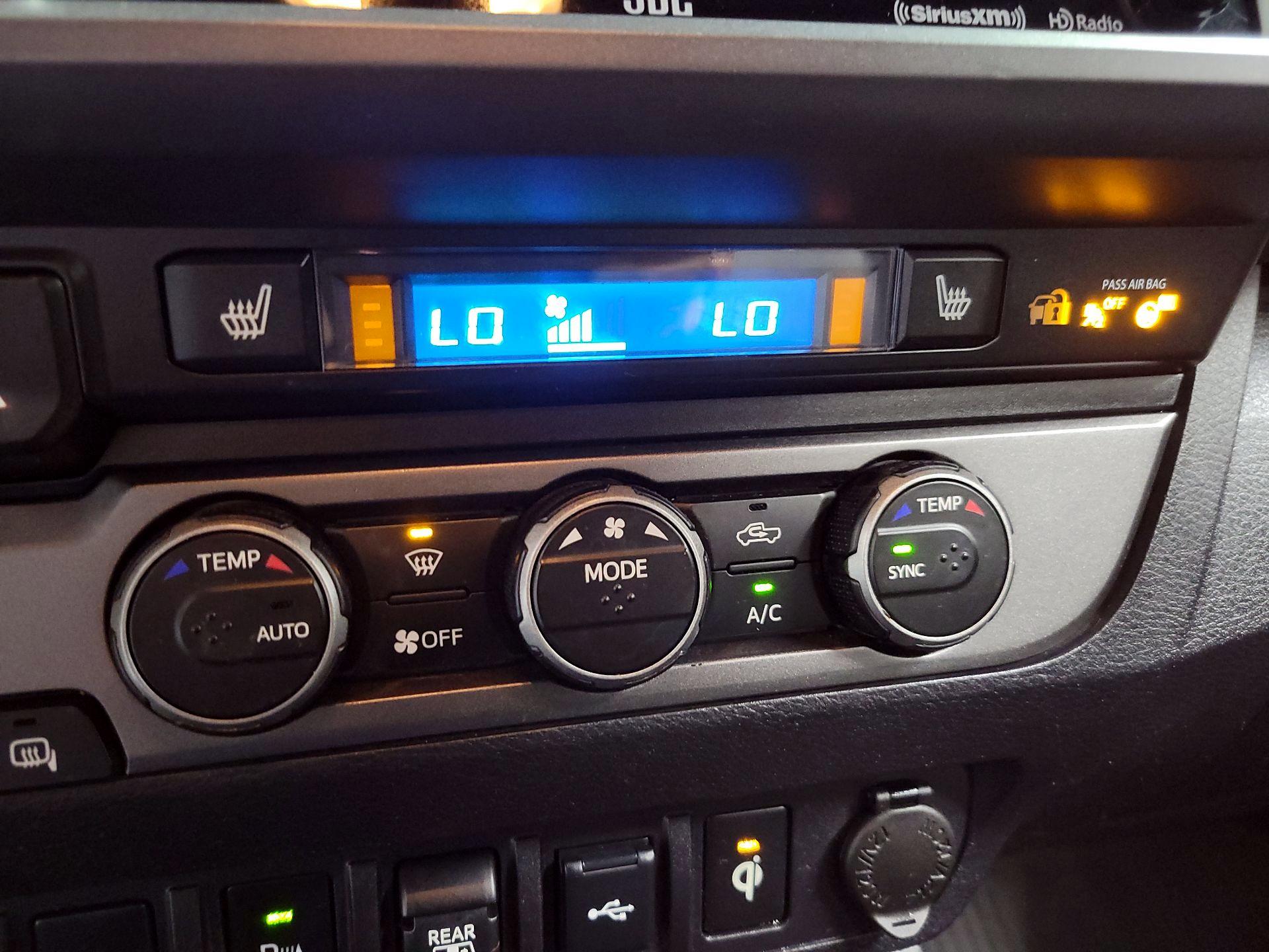 Thumbnail: 2022 Toyota Tacoma - 17