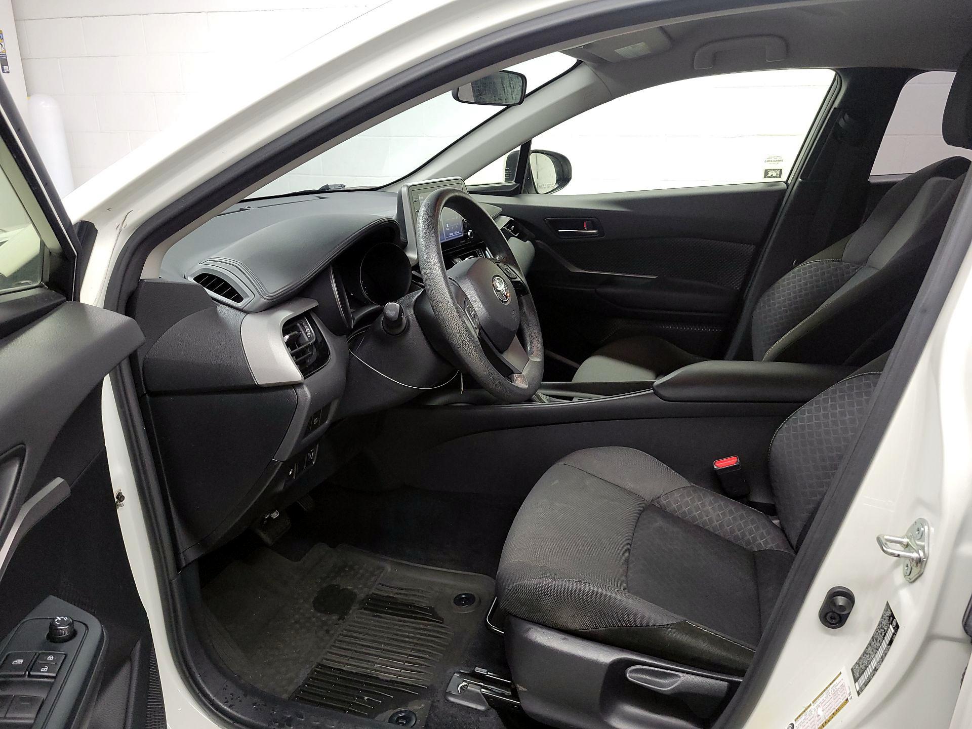 Thumbnail: 2020 Toyota C-HR - 11