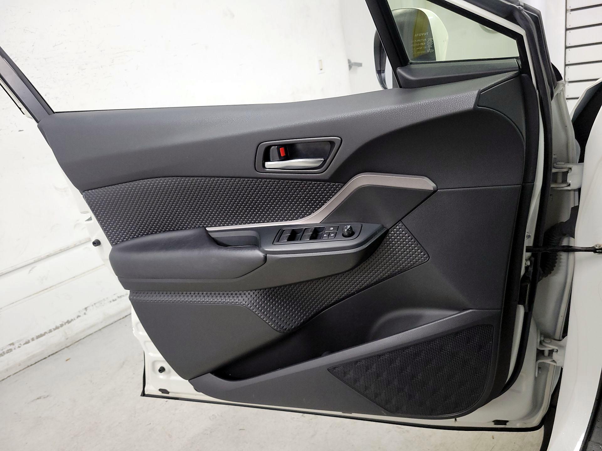 Thumbnail: 2020 Toyota C-HR - 12