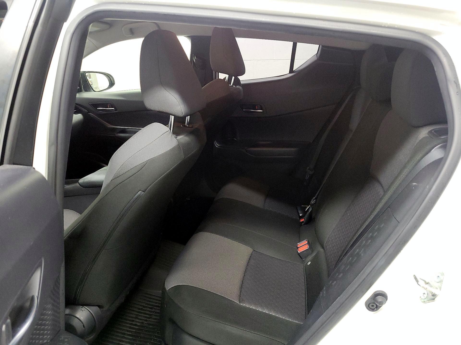 Thumbnail: 2020 Toyota C-HR - 18