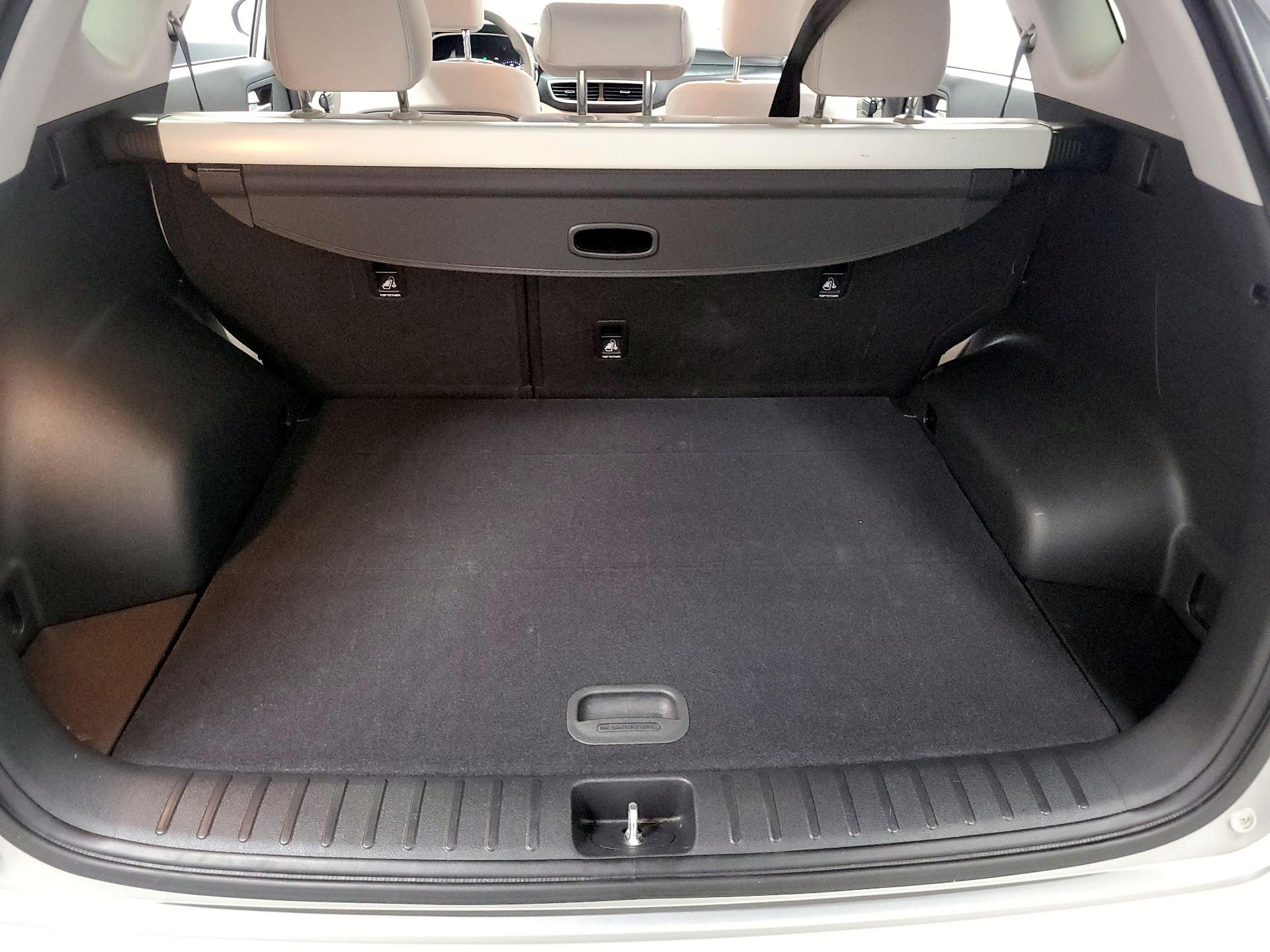 Thumbnail: 2020 Hyundai Tucson - 19