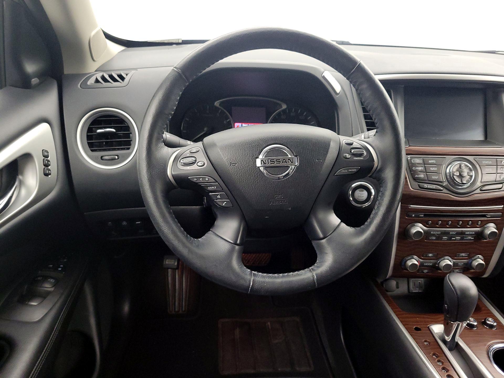 Thumbnail: 2020 Nissan Pathfinder - 10