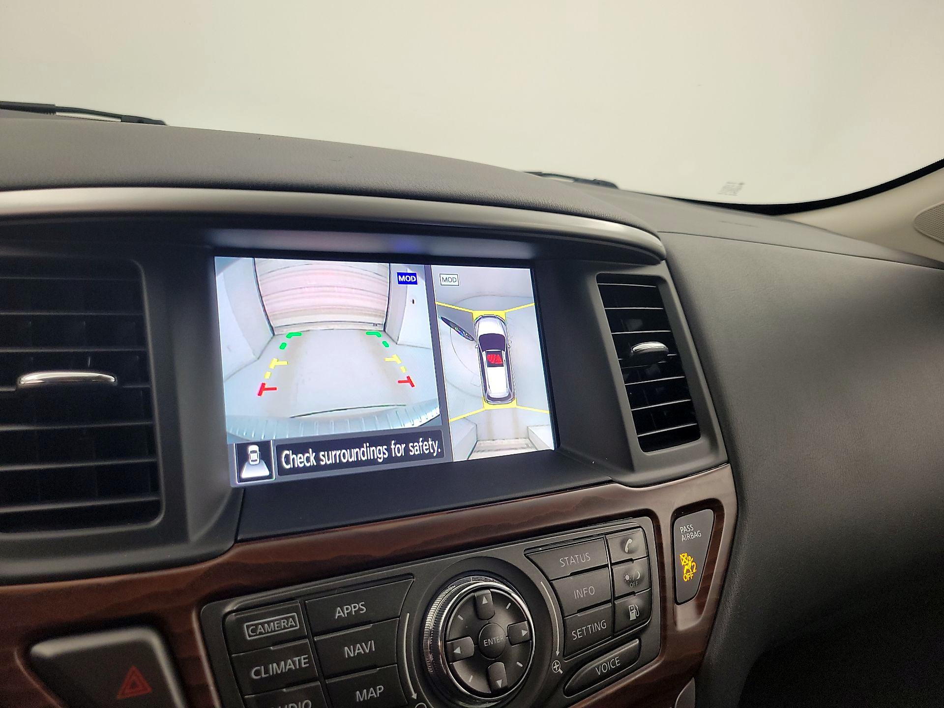 Thumbnail: 2020 Nissan Pathfinder - 14