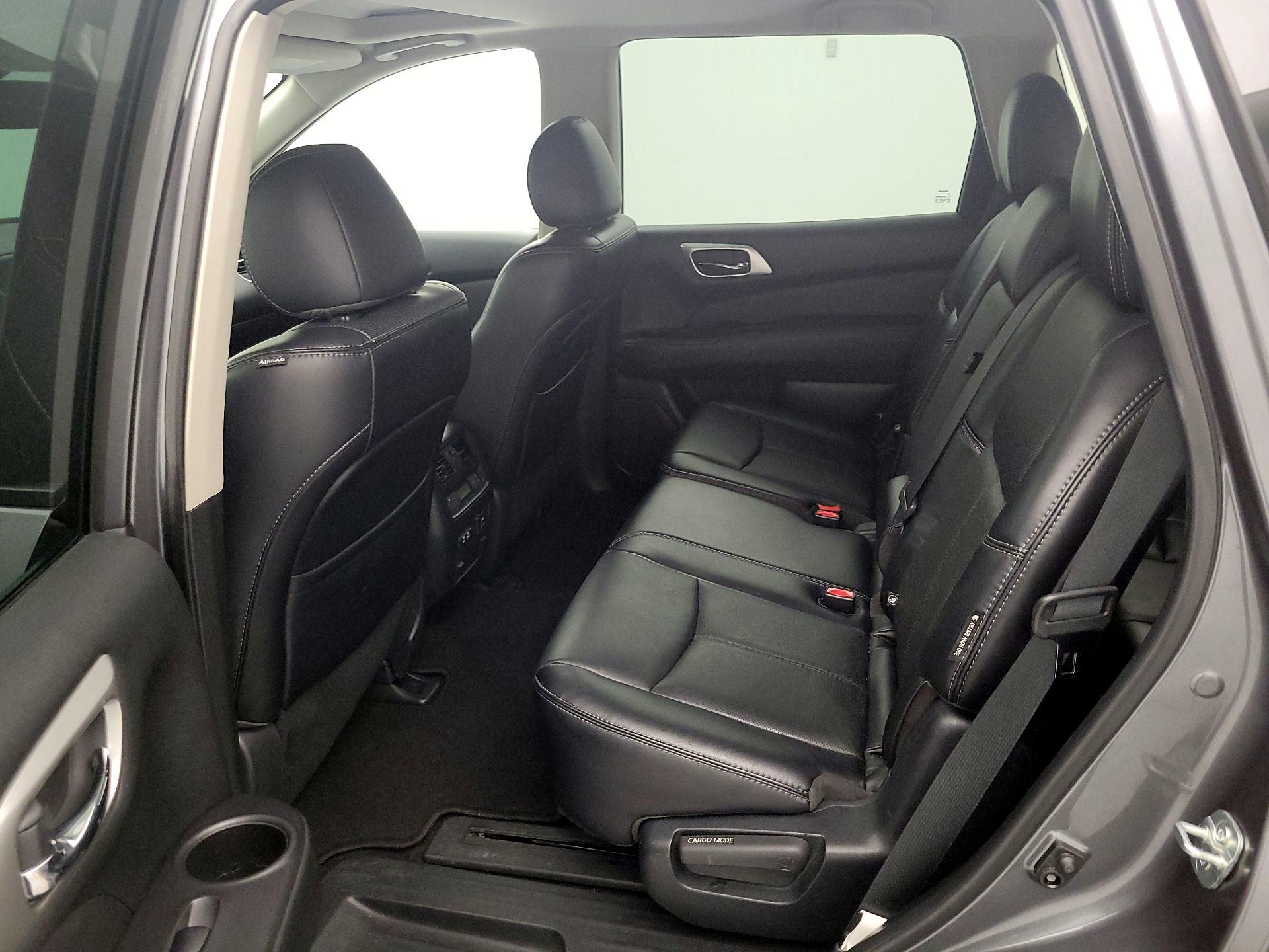 Thumbnail: 2020 Nissan Pathfinder - 18