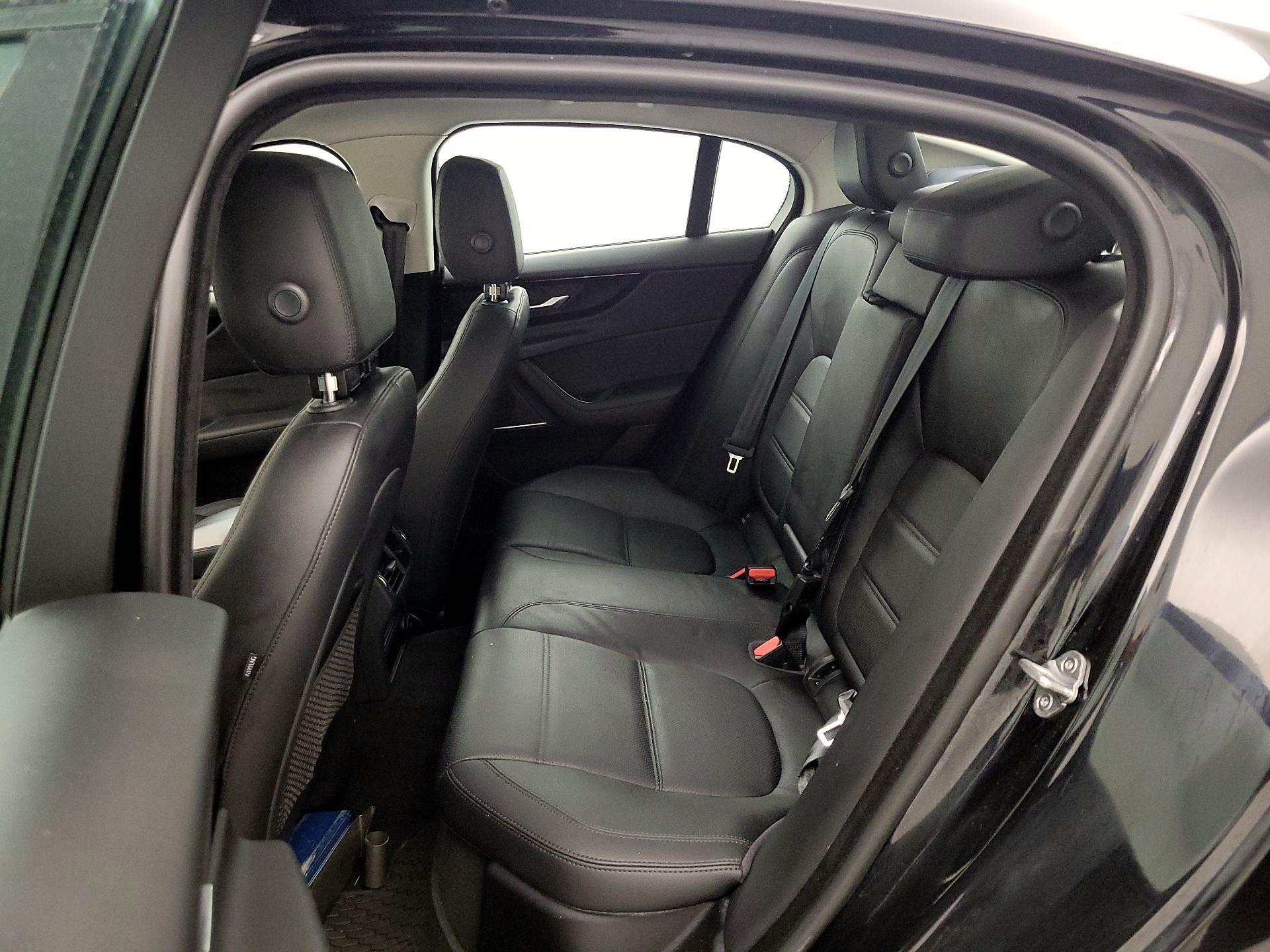 Thumbnail: 2020 Jaguar XE - 18