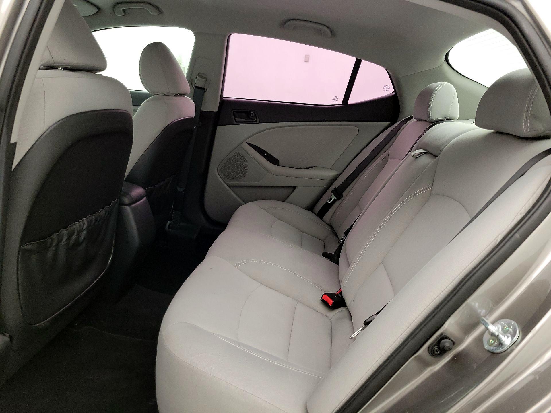 Thumbnail: 2015 Kia Optima - 18