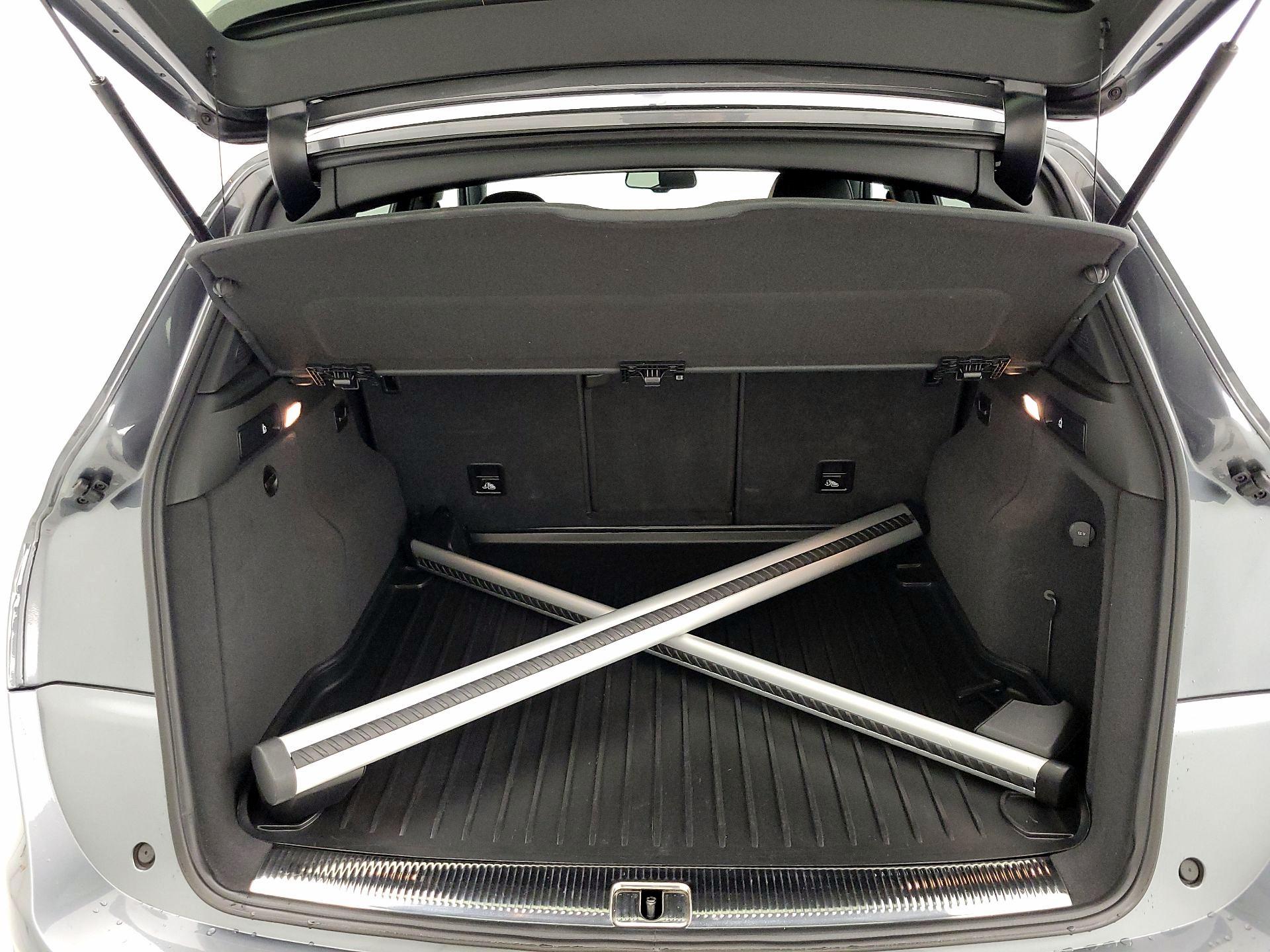 Thumbnail: 2016 Audi SQ5 - 20