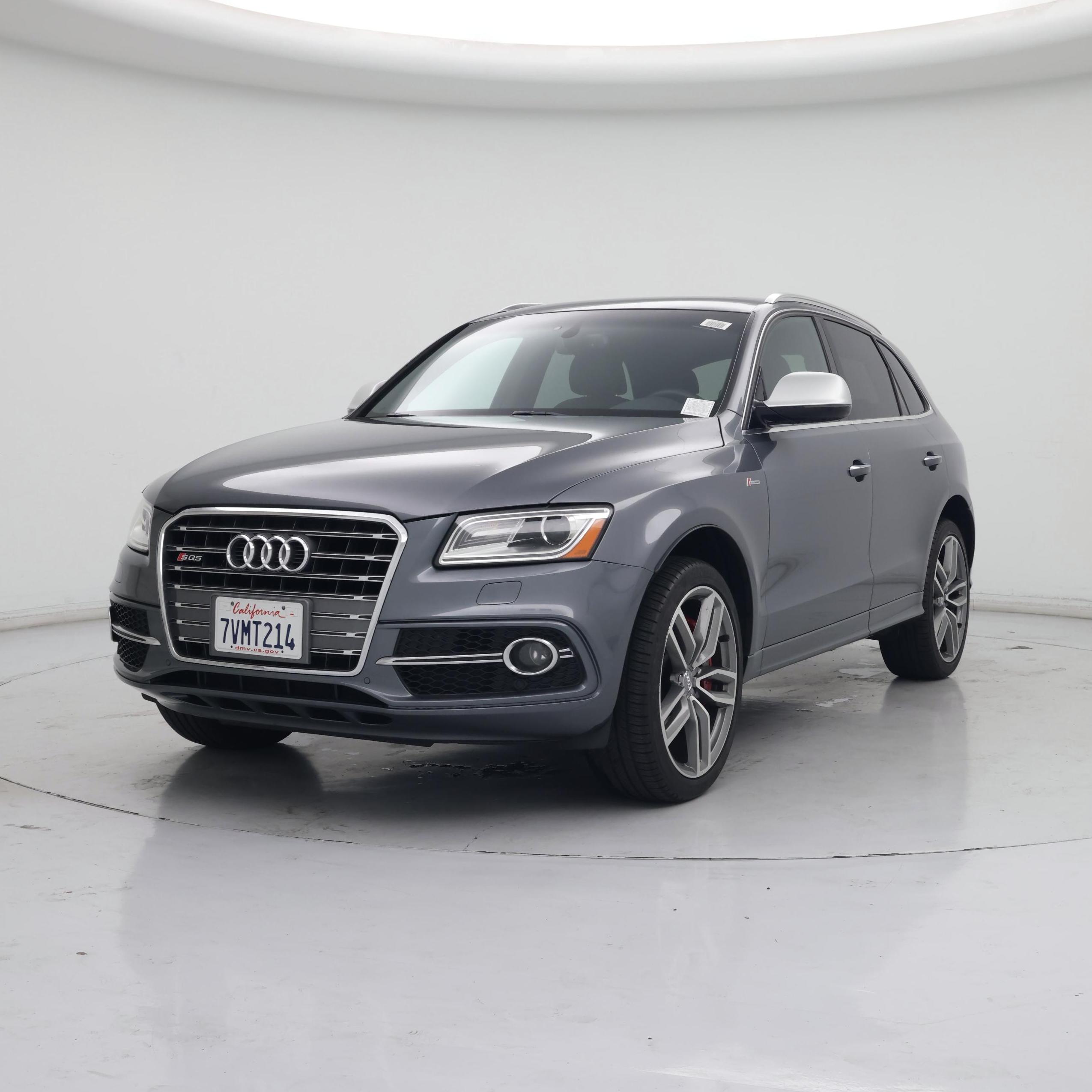 Thumbnail: 2016 Audi SQ5 - 4