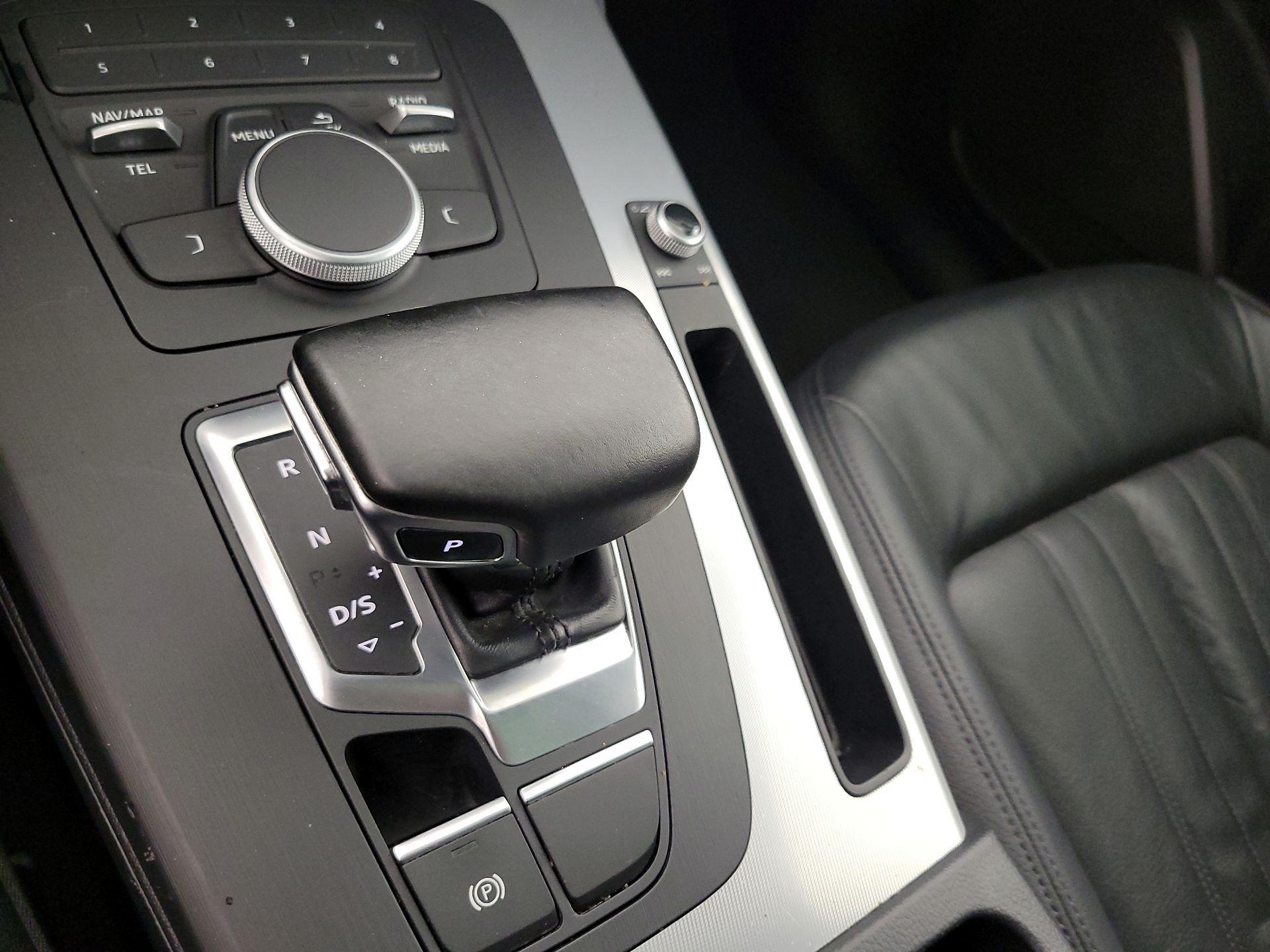 Thumbnail: 2018 Audi Q5 - 17