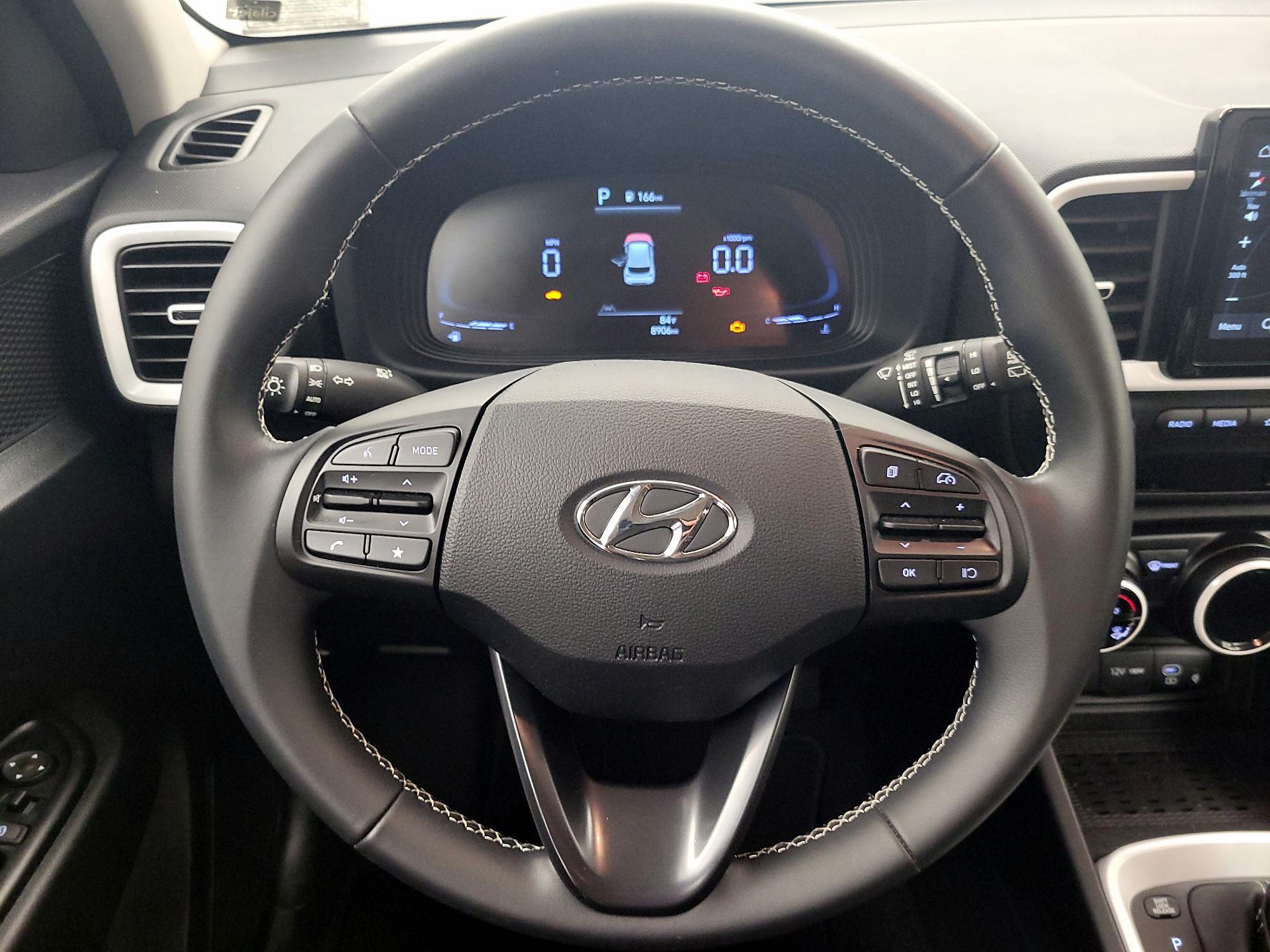 Thumbnail: 2023 Hyundai Venue - 10