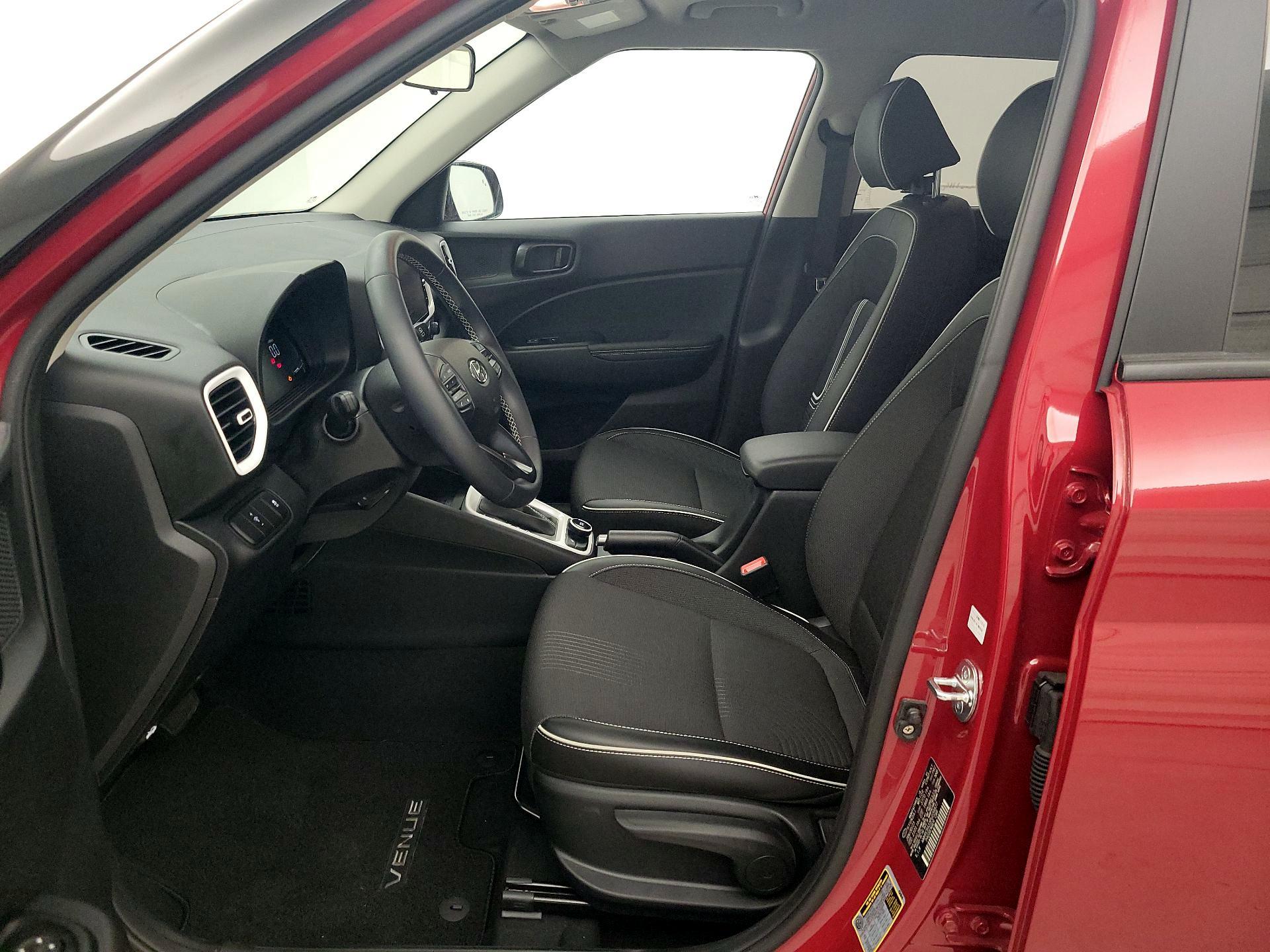 Thumbnail: 2023 Hyundai Venue - 11