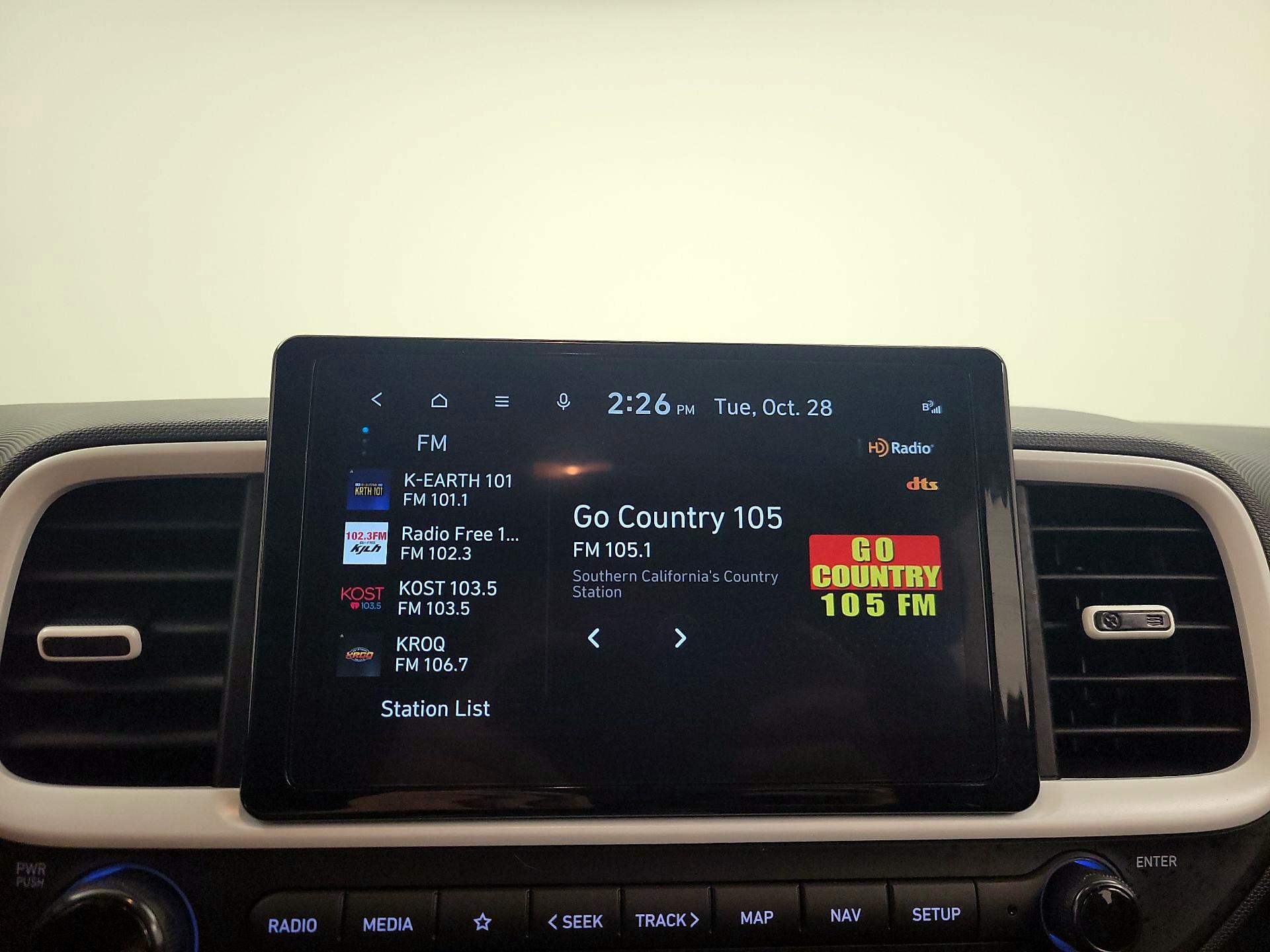 Thumbnail: 2023 Hyundai Venue - 16