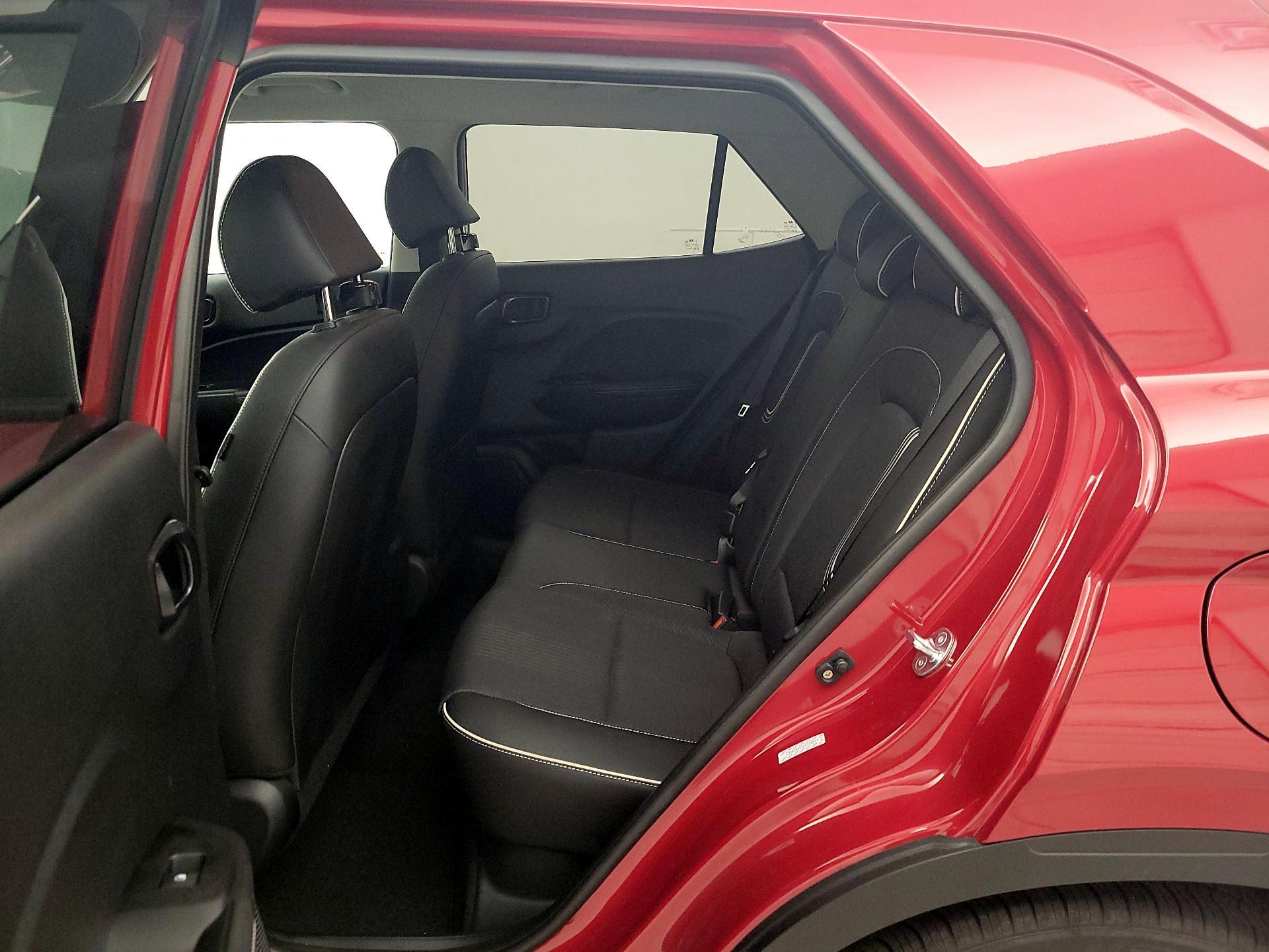 Thumbnail: 2023 Hyundai Venue - 20