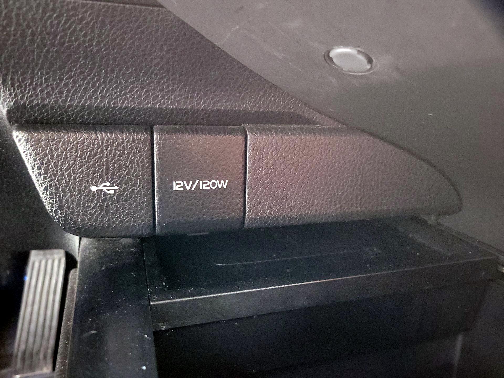 Thumbnail: 2020 Toyota Camry - 19