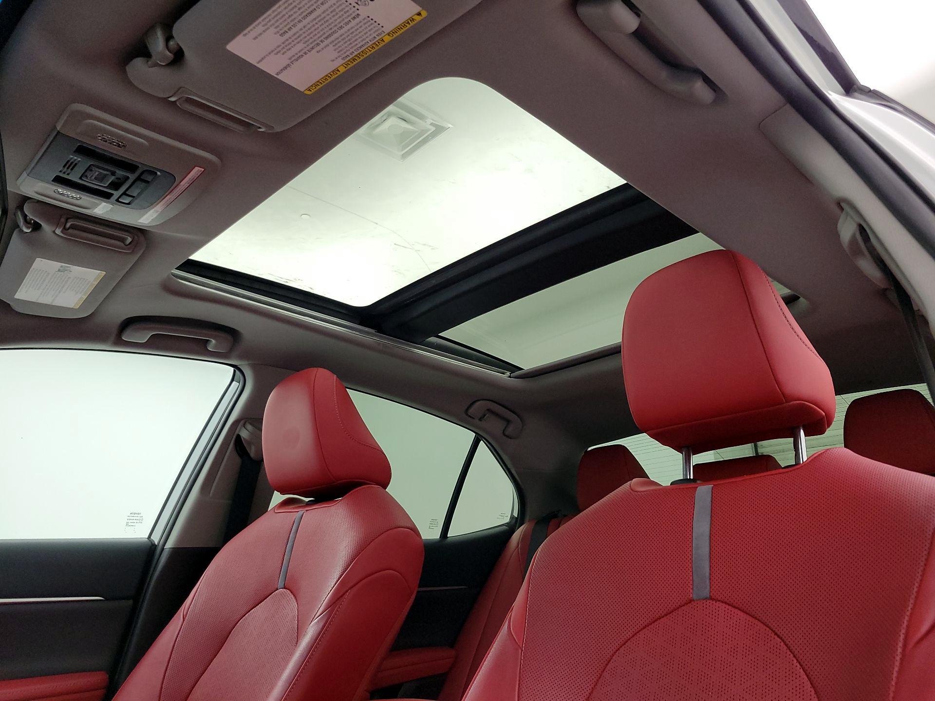 Thumbnail: 2020 Toyota Camry - 20