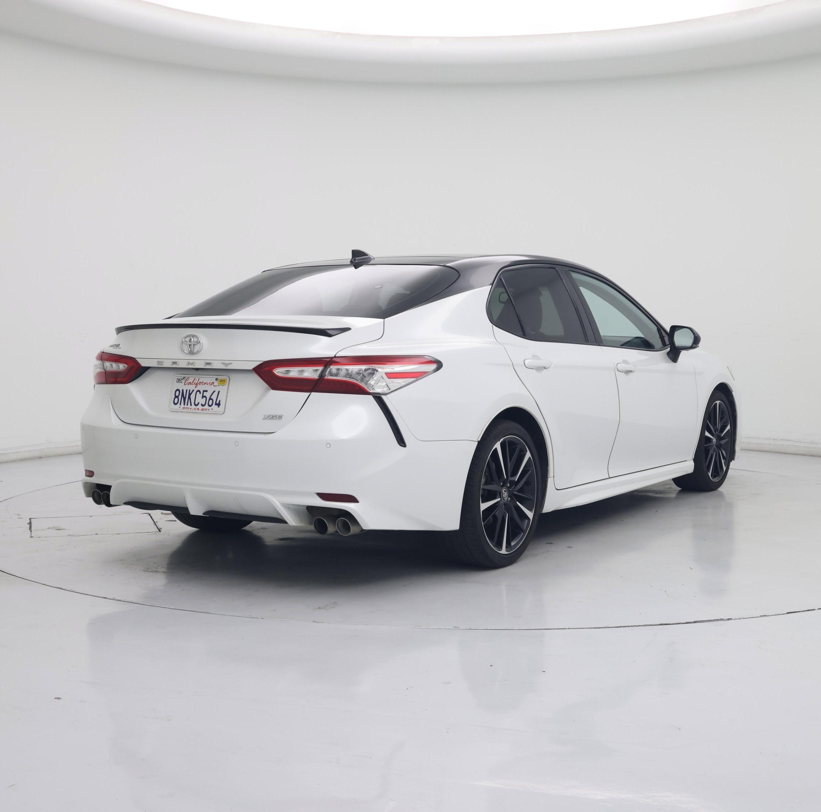 Thumbnail: 2020 Toyota Camry - 8